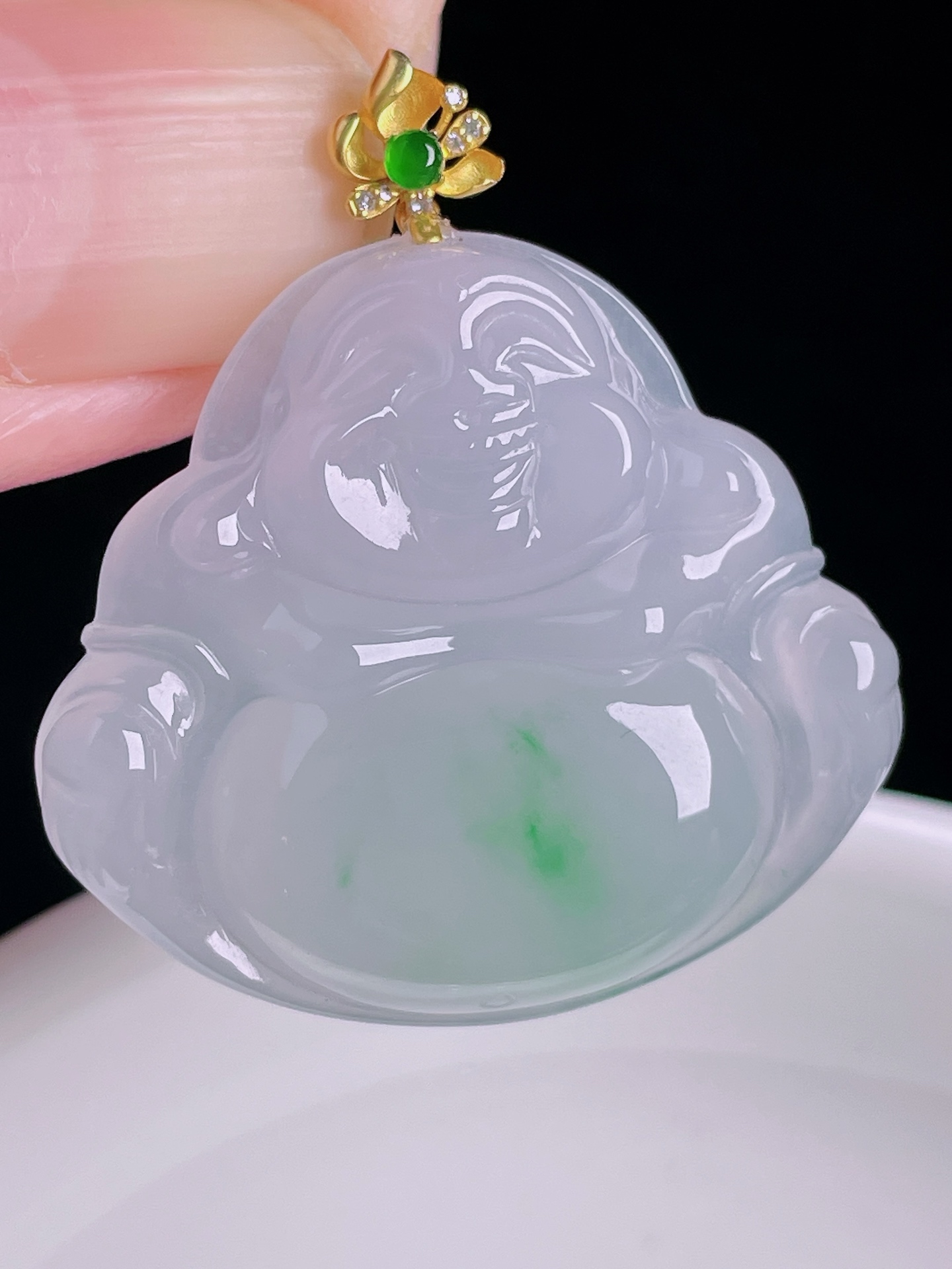 ️飘绿佛公，18k镶嵌，老种起光，细底通透，尺寸：34.6裸石28/31.3/5.6mm0926