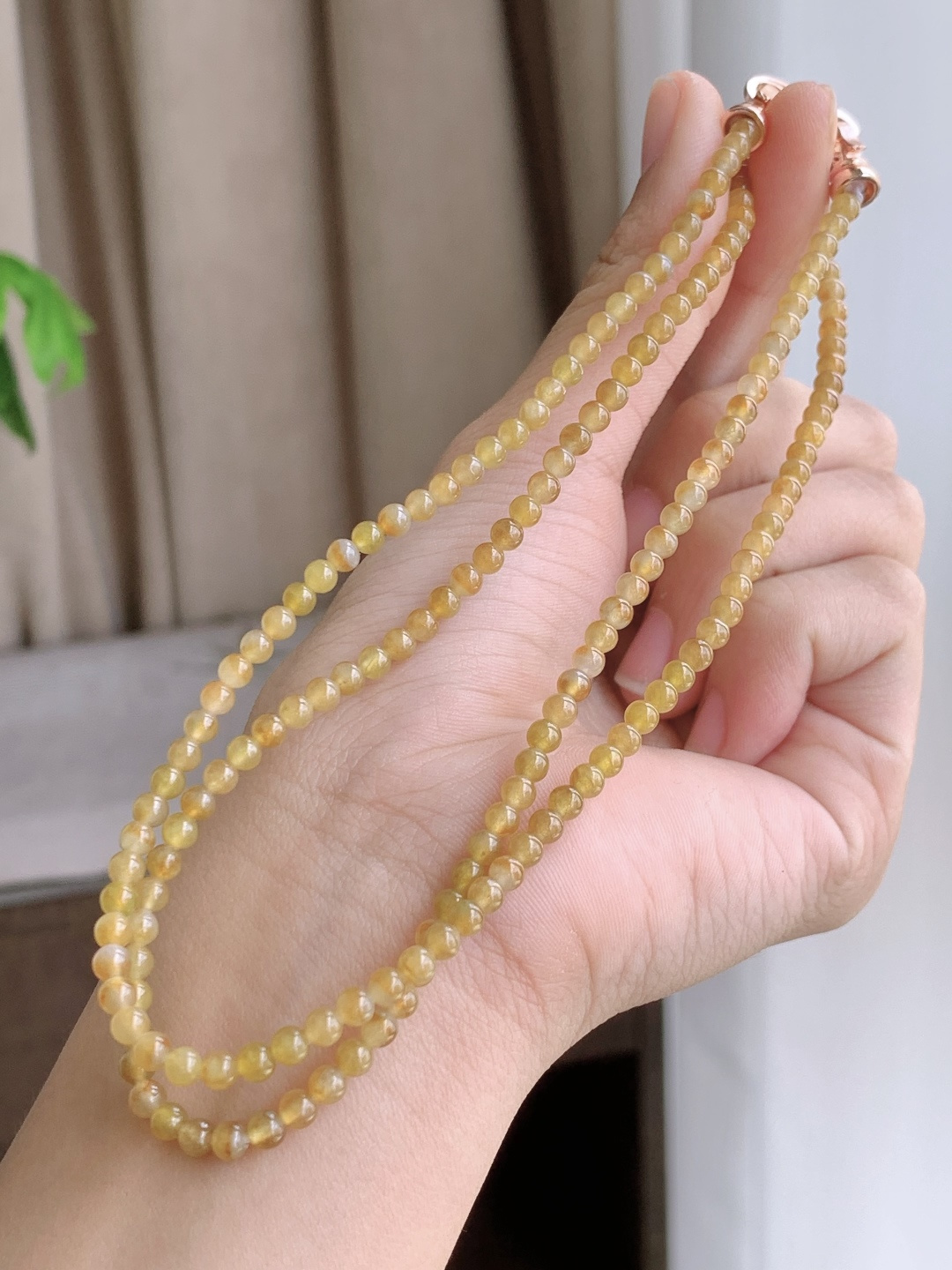 【珠子】冰黄翡珠链圆珠子珠链 【说明】缅甸 性比高 【尺寸】3.6mm，31cm 【重量】15.4