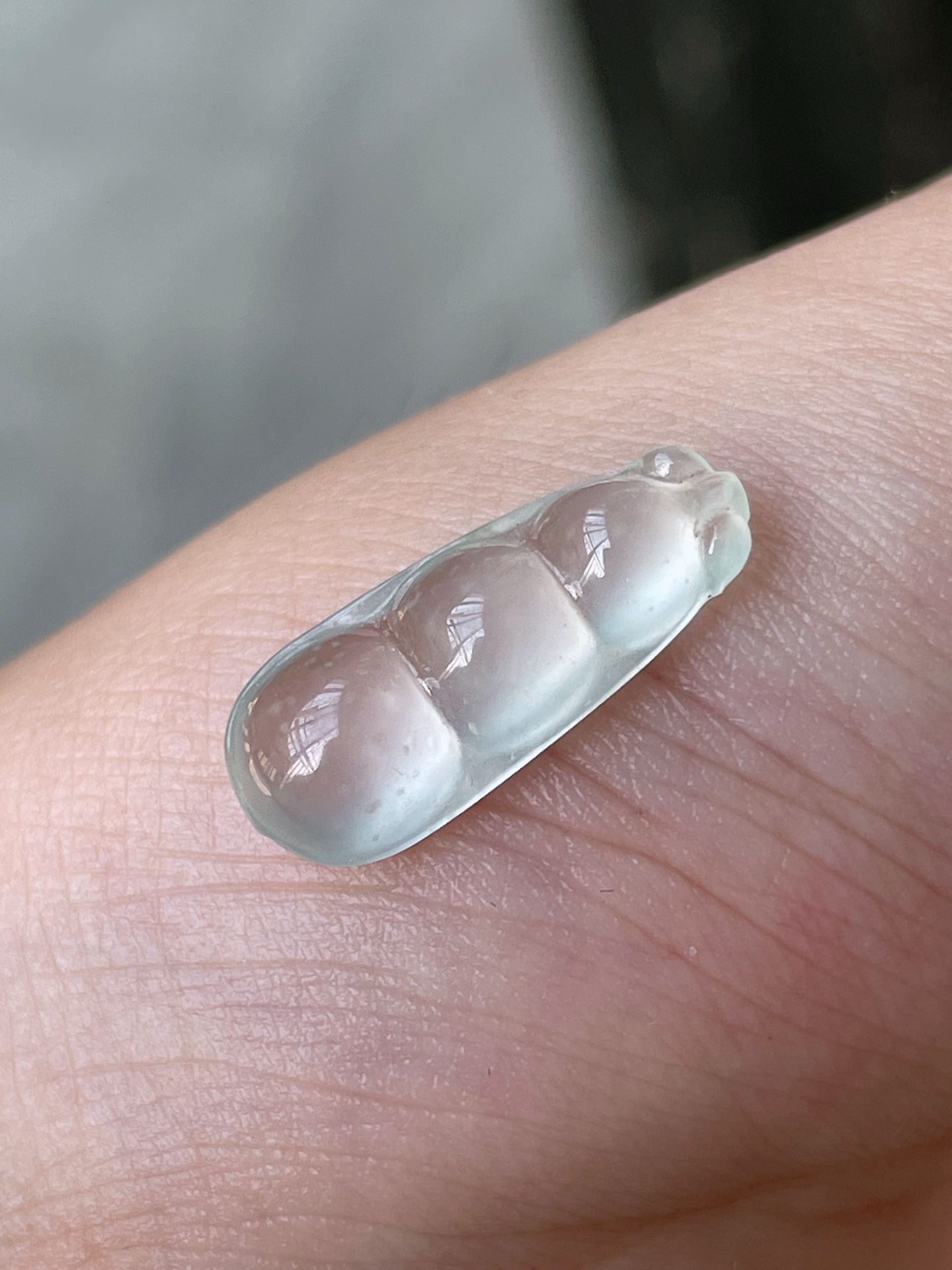 高品质玻璃种炸光福豆裸石, 尺寸18.8-8-4.8mm S62