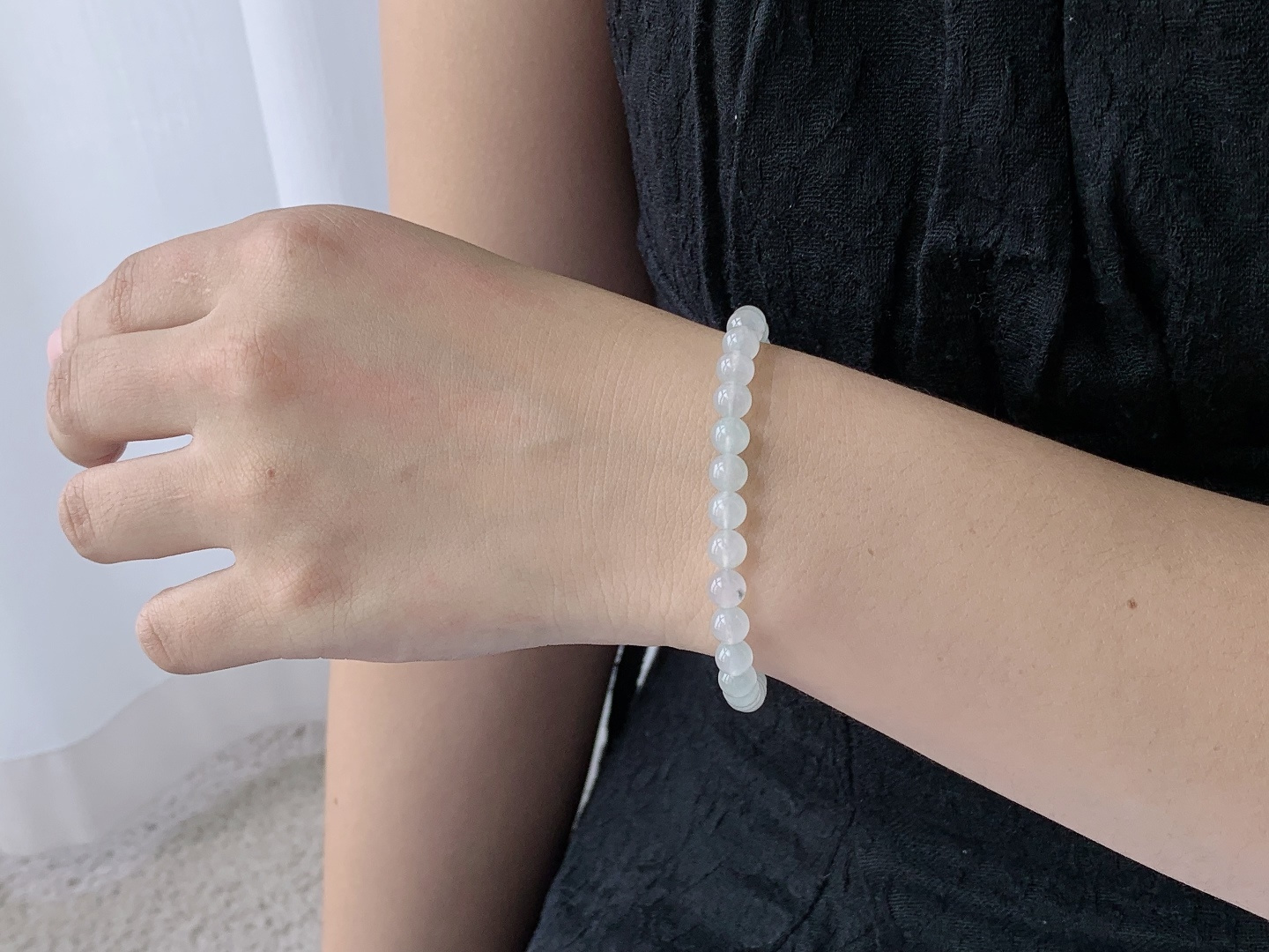 【珠子】冰晴水手串圆珠珠子手串 【说明】缅甸 性比高 【尺寸】5.8mm 【重量】11.8克