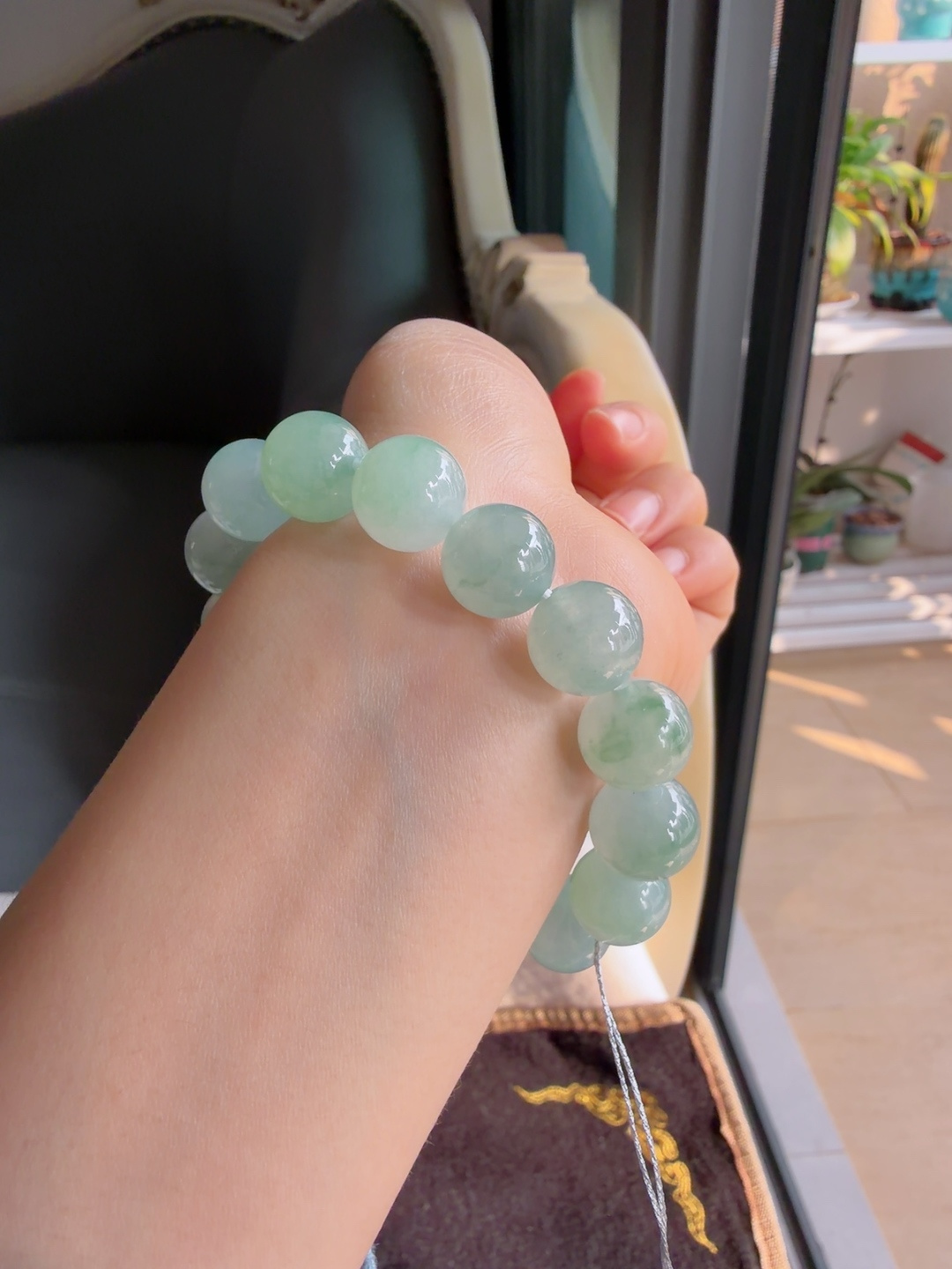 缅甸天然翡翠A货，冰飘花手链，尺寸：12.3mm。【编3896】