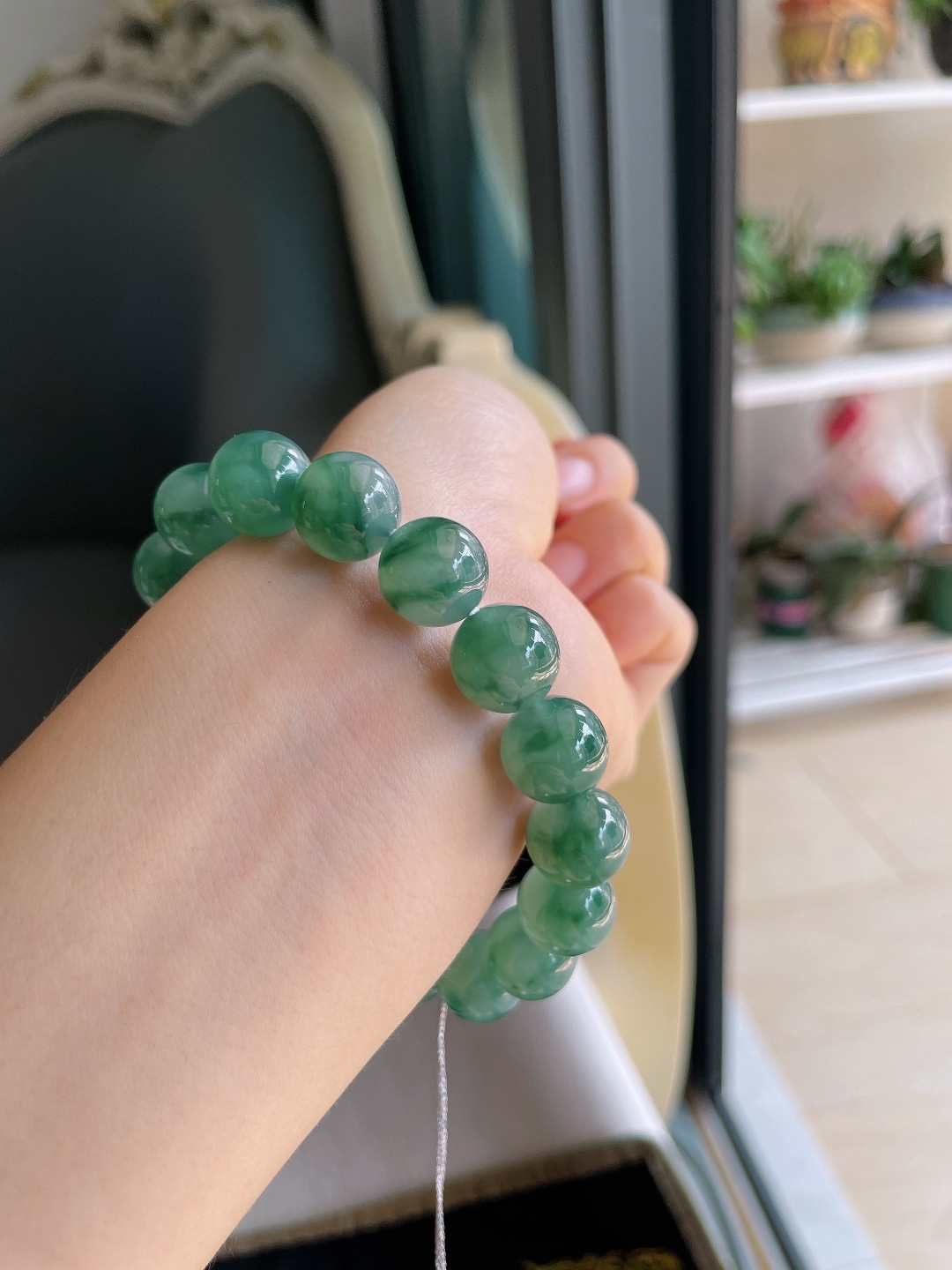 缅甸天然翡翠A货，冰飘花手串，尺寸：12mm。【编4715】