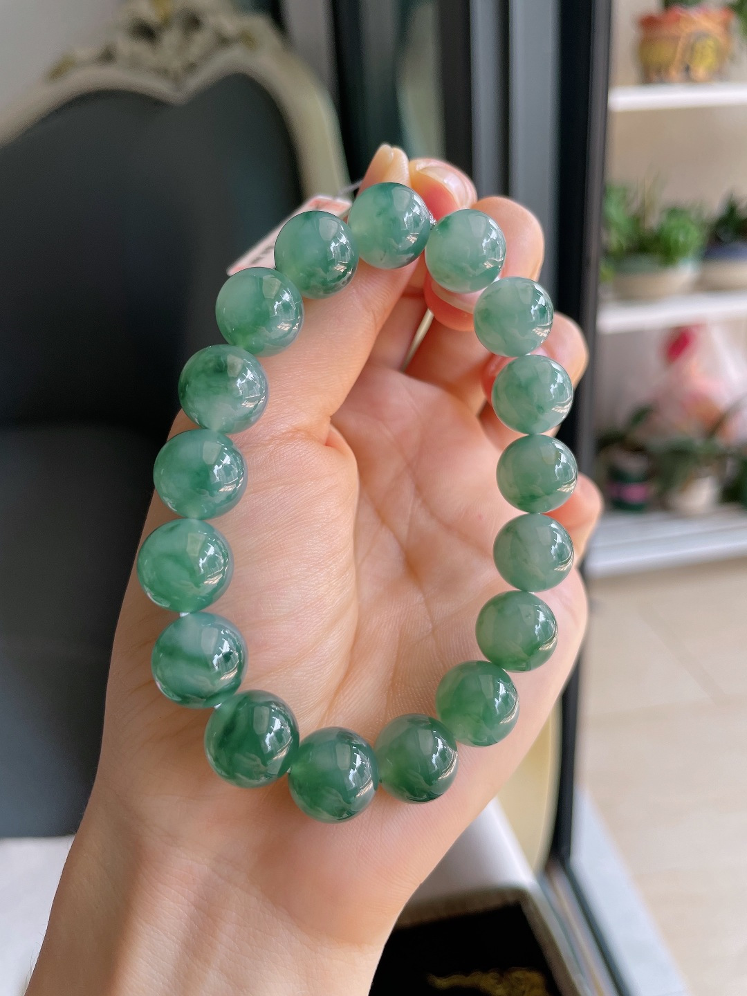 缅甸天然翡翠A货，冰飘花手串，尺寸：12mm。【编4715】