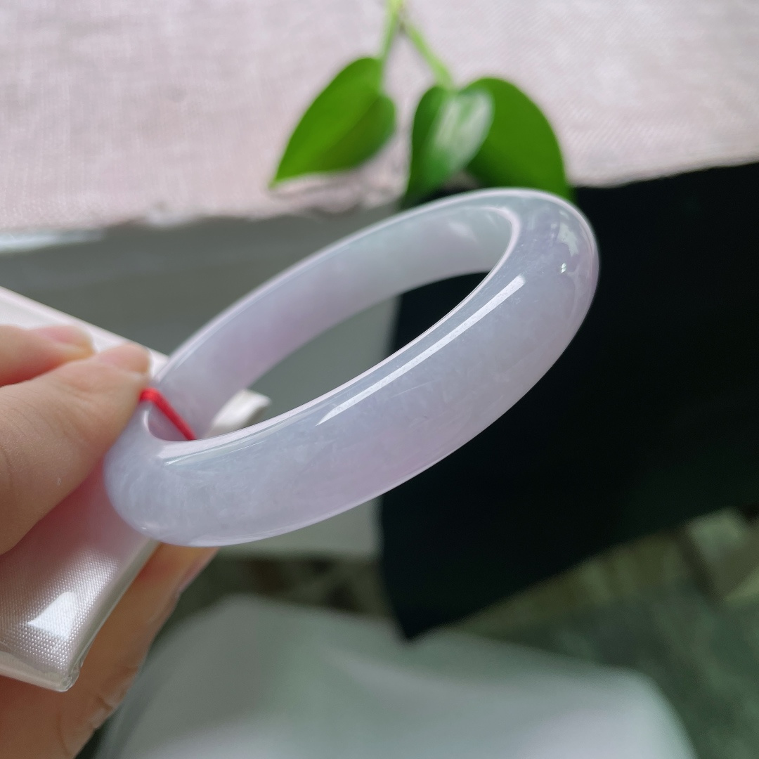 56/12/9.2，正圈，棉线，朦胧烟紫漫染玉璧，冰糯通透莹润，色调恬淡梦幻，藏中式古典含蓄韵味。ss59309a