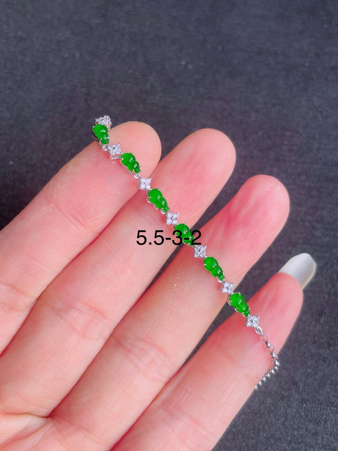 ️高冰绿葫芦手链，晶莹剔透，新颖时尚，5.5-3-2