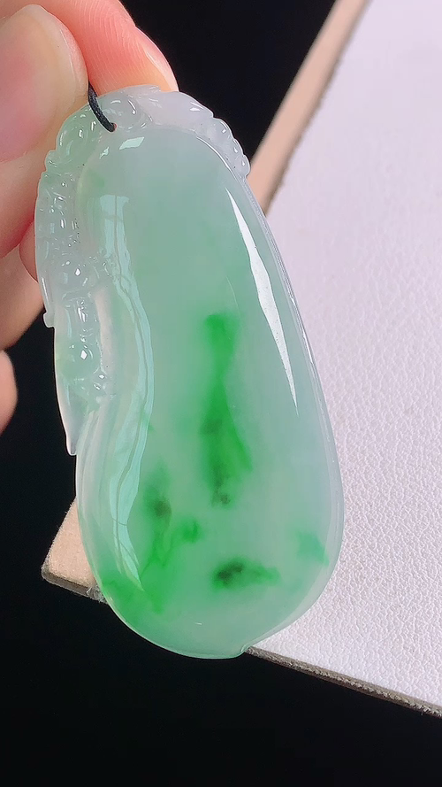️冰飘绿福瓜，无裂，尺寸:52.2-24.2-4.2mm 22