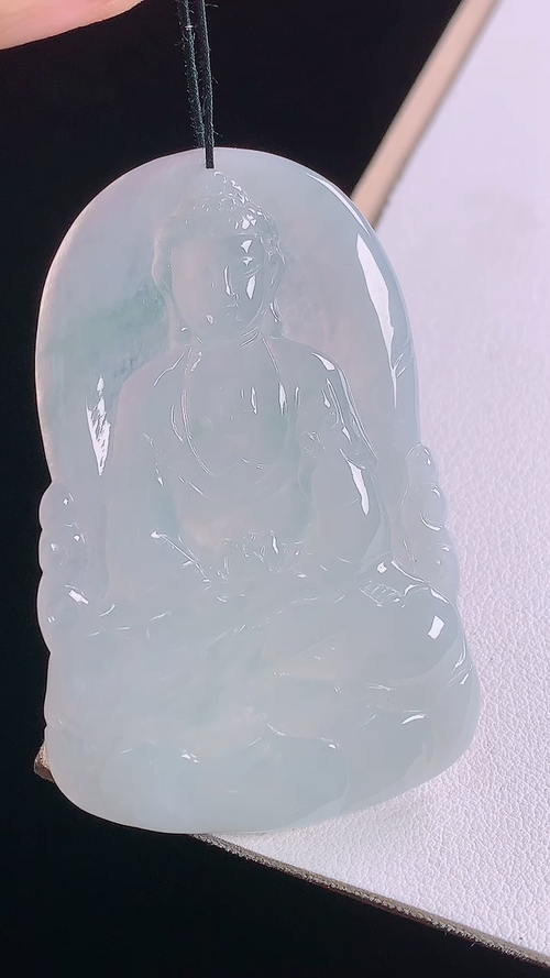 冰种大日如来，无裂，尺寸:57.3-36.9-5.7mm 21