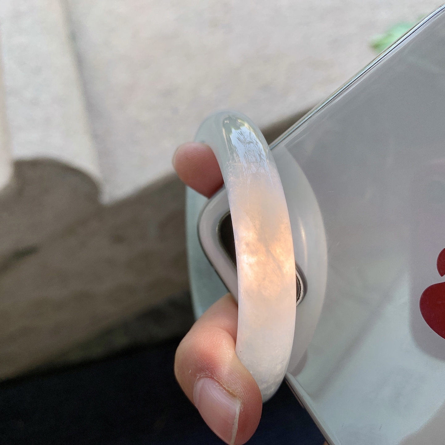 正圈51 52 圈口52/10.2/8 编码GF092611 冰糯底色，水润，种老，细腻，打灯有纹线