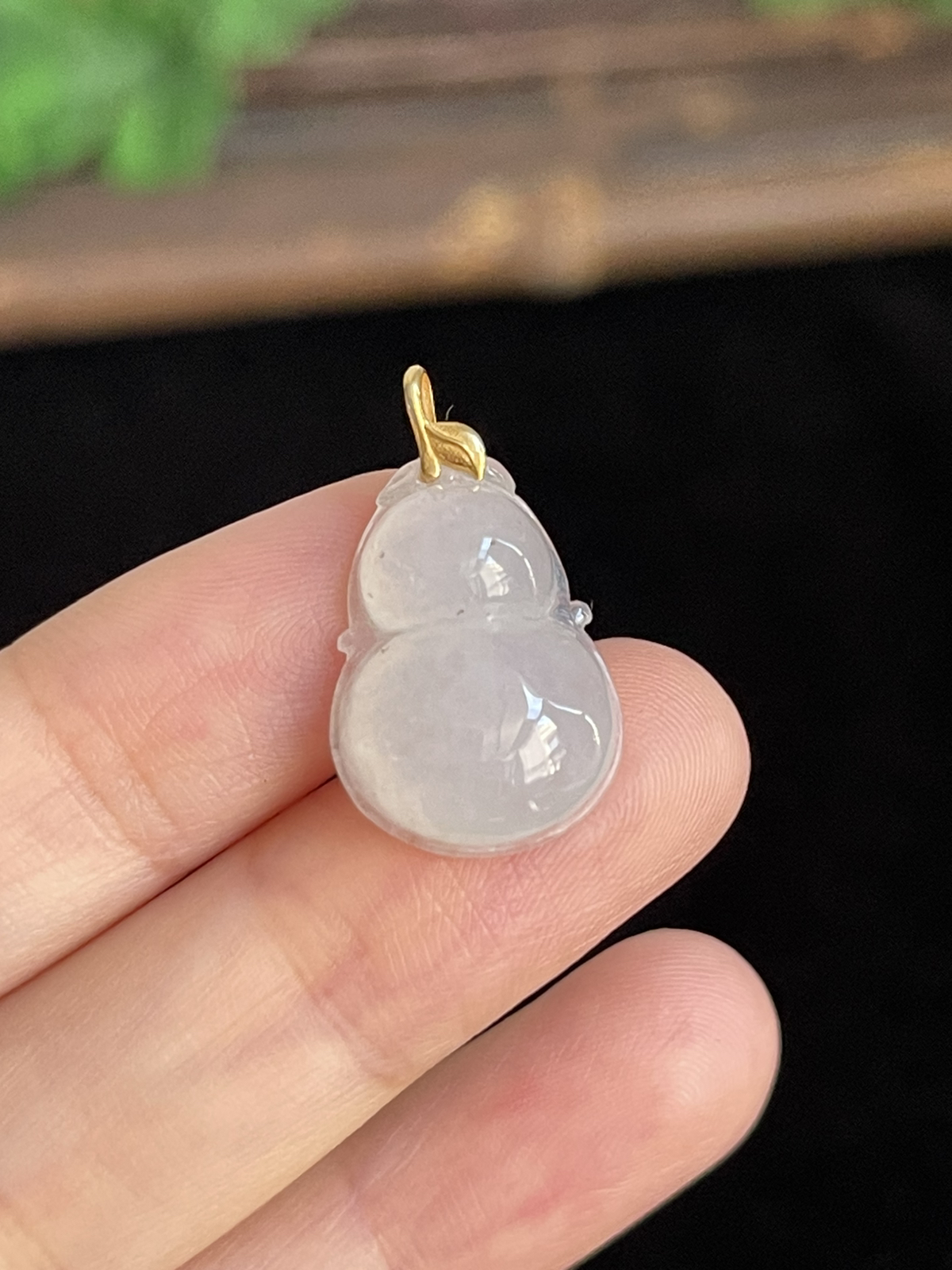 翡翠葫芦，印记：G18K，厚金扣头，冰种，玉质莹润通透，底子干净子，非常漂亮