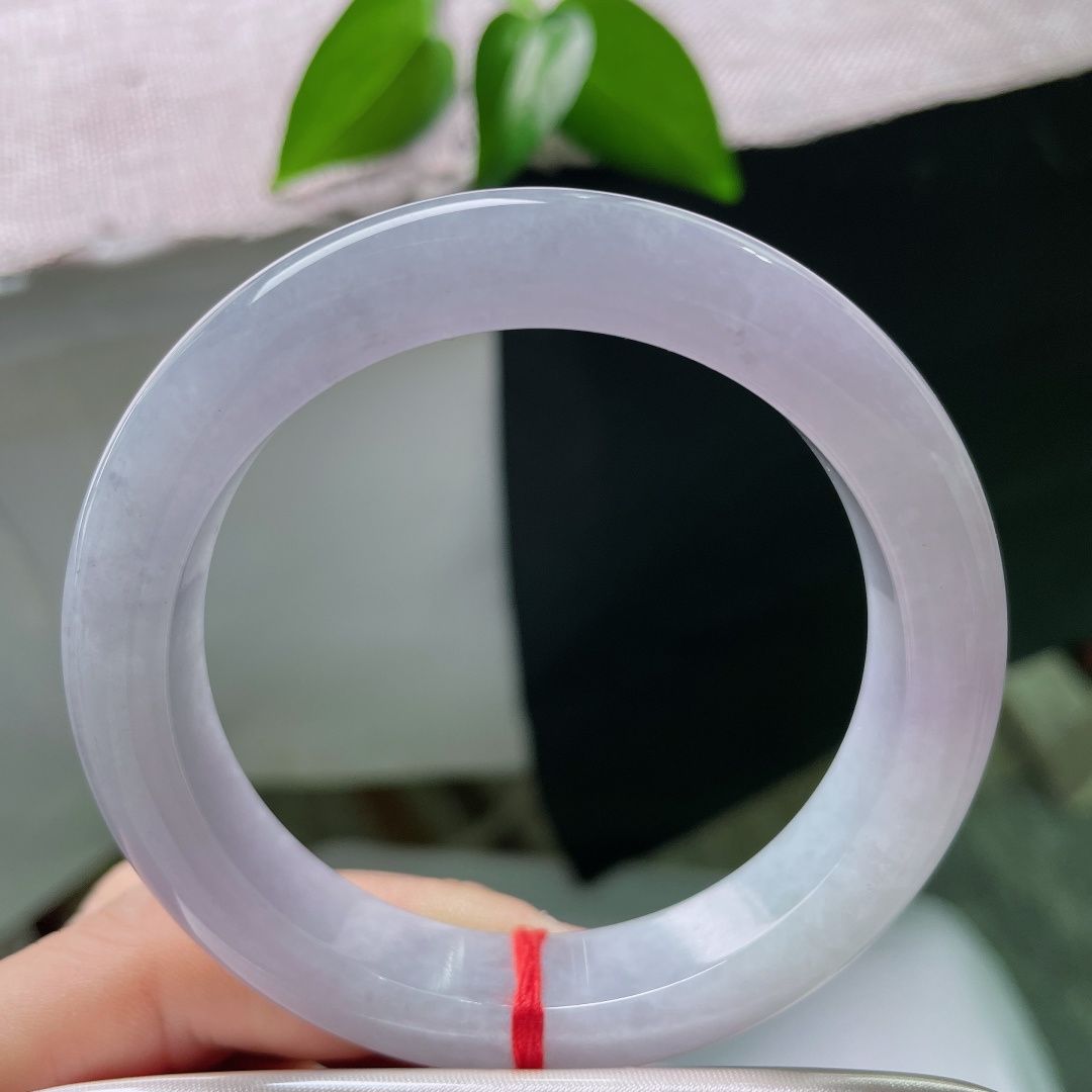 56/12/9.2，正圈，棉线，朦胧烟紫漫染玉璧，冰糯通透莹润，色调恬淡梦幻，藏中式古典含蓄韵味。s