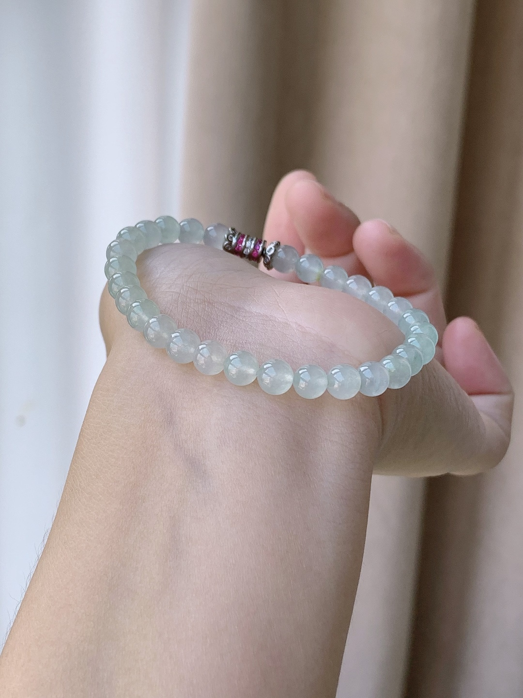 【珠子】冰晴水手串圆珠珠子手串 【说明】缅甸 性比高 【尺寸】5.8mm 【重量】11.8克