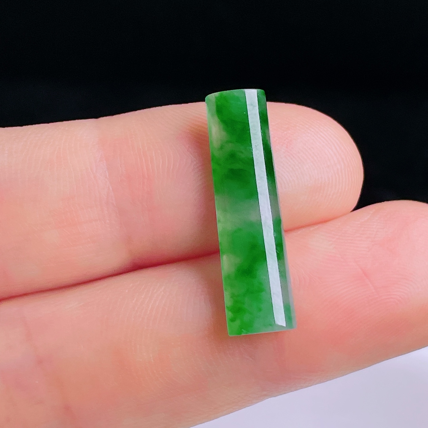 ️冰绿无事牌裸石，老种起光，细底通透，尺寸：24/7/3.4mm0926