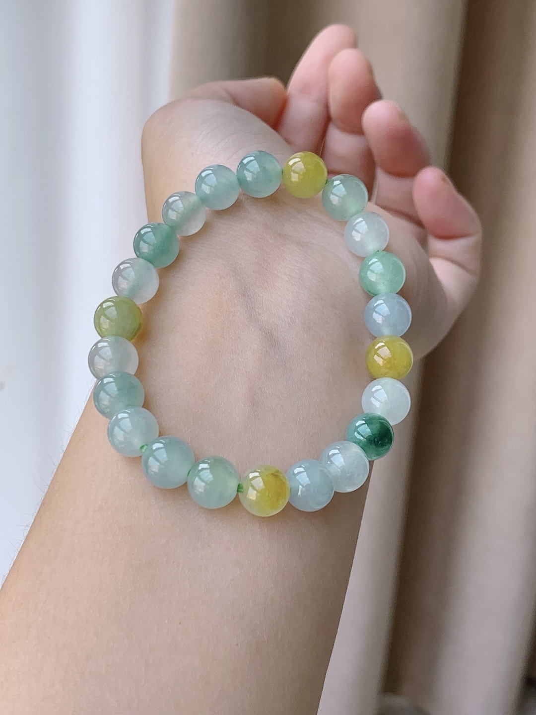 【珠子】冰多宝手串圆珠珠子手串 【说明】缅甸 性比高 【尺寸】8.8mm 【重量】26.6克