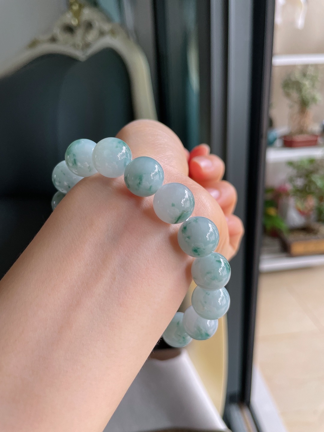 缅甸天然翡翠A货，冰飘花手串，尺寸：13mm。【编4061】