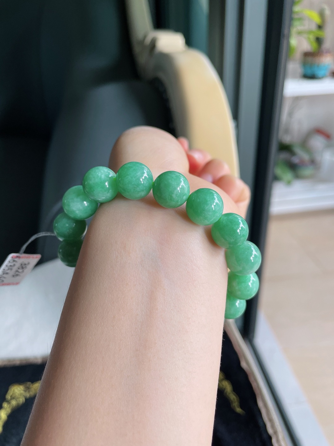 缅甸天然翡翠A货，满绿手串，尺寸：12.5mm。【编3826】