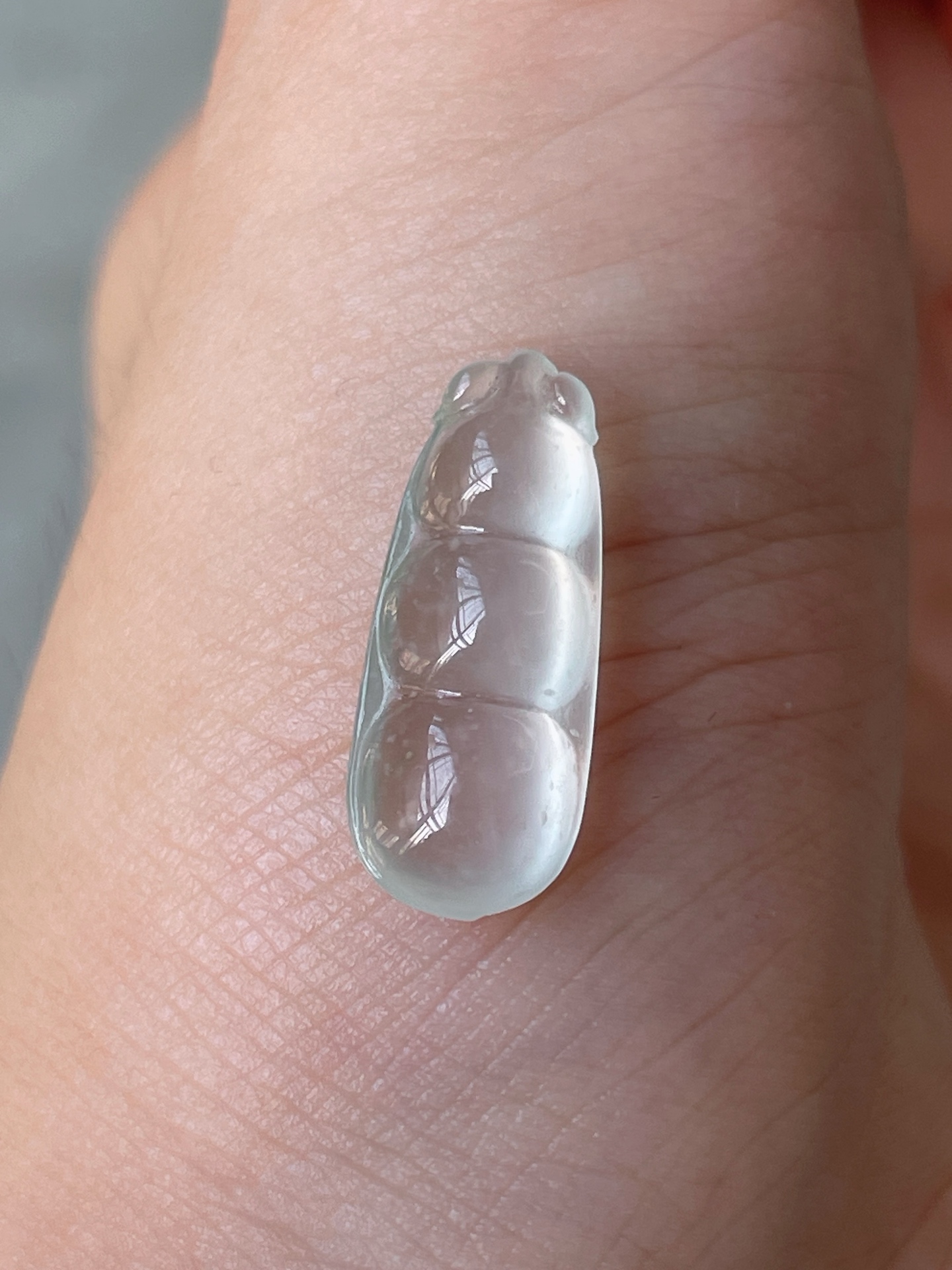 高品质玻璃种炸光福豆裸石, 尺寸18.8-8-4.8mm S62