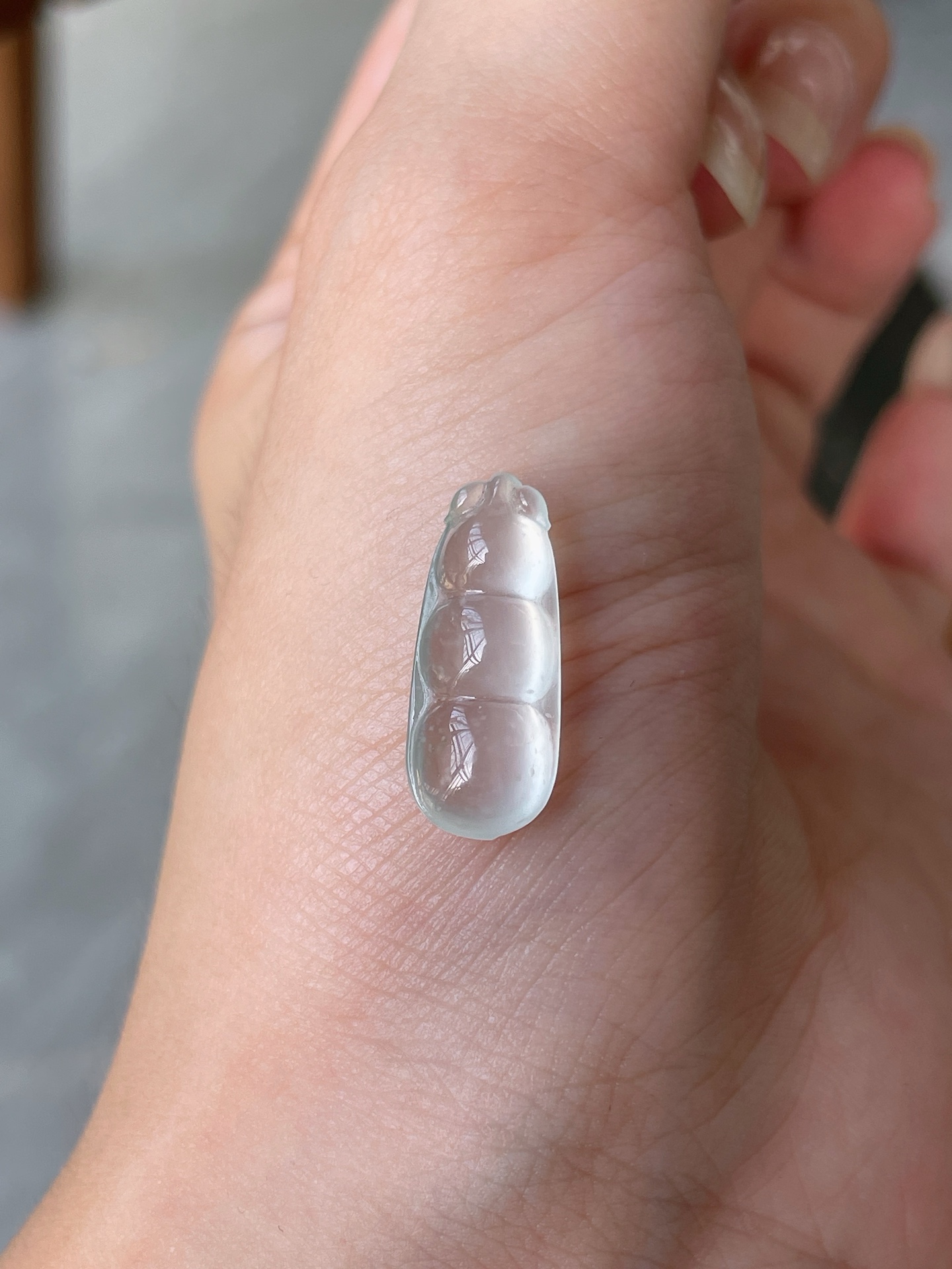高品质玻璃种炸光福豆裸石, 尺寸18.8-8-4.8mm S62