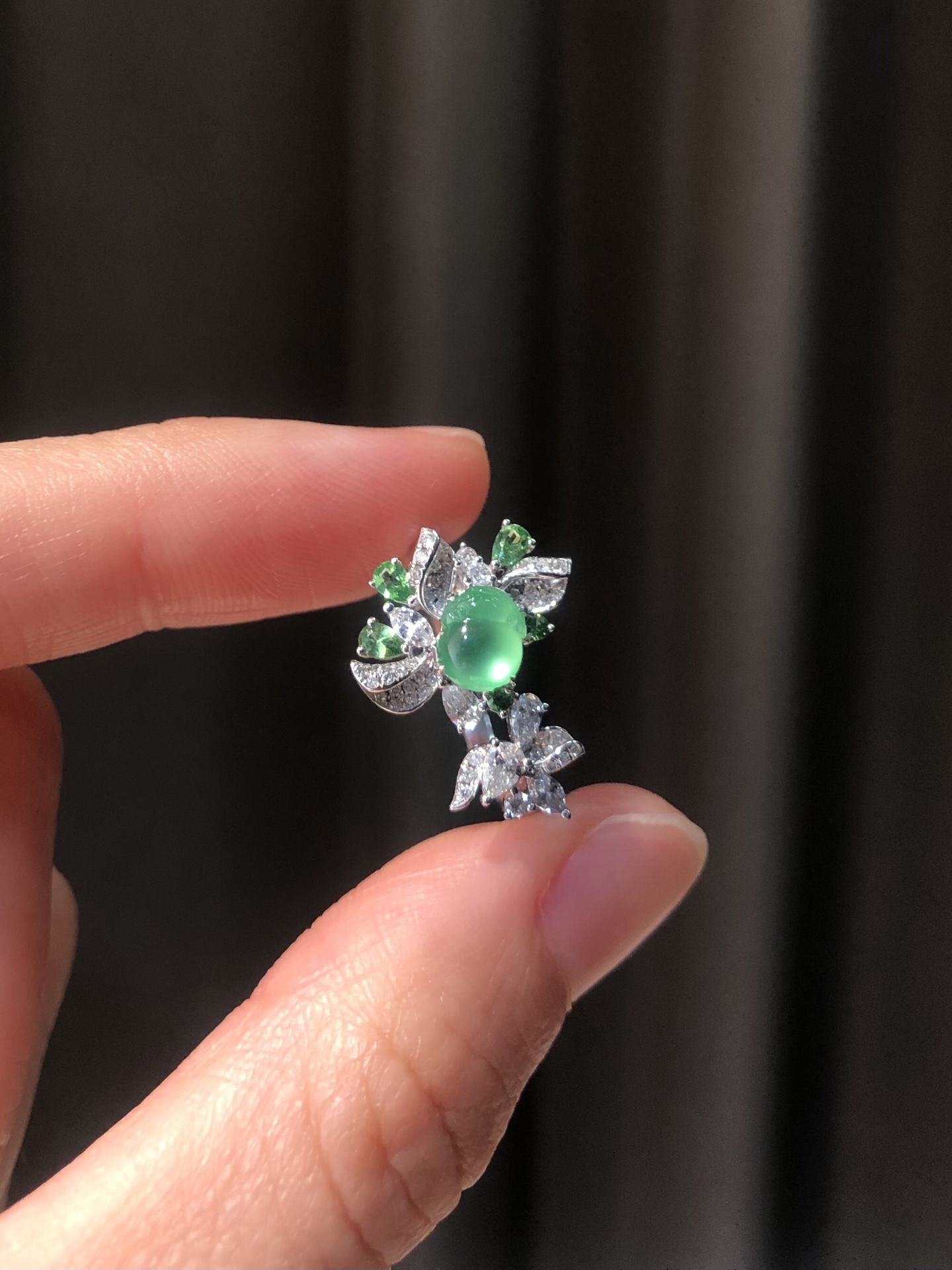 ️ 18k【金镶嵌冰绿金蟾戒指】 尺寸：14.7×19.2×5.4 裸石6.1×5.6