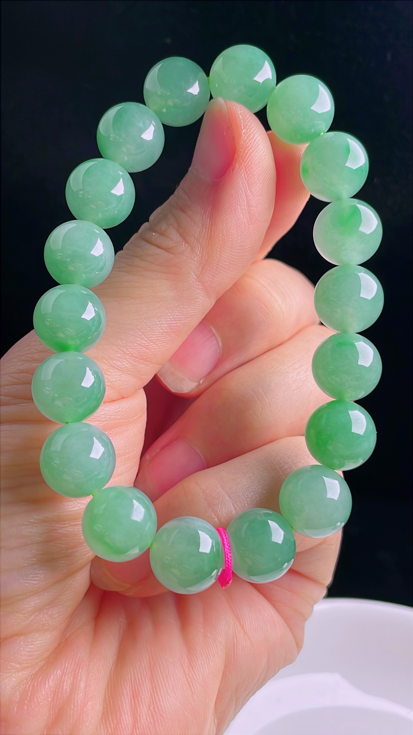 ️阳绿手串珠串，老种起光，细底通透，尺寸：11.5mm0927