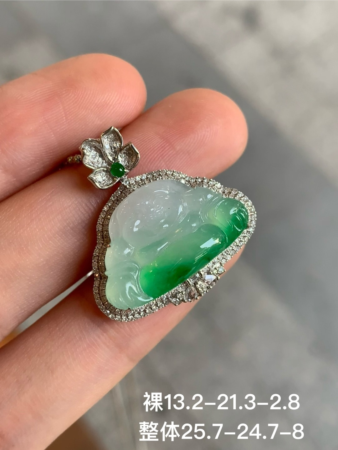 ️冰绿佛公吊坠，无裂 18k金镶嵌，13.2-21.3-2.8
