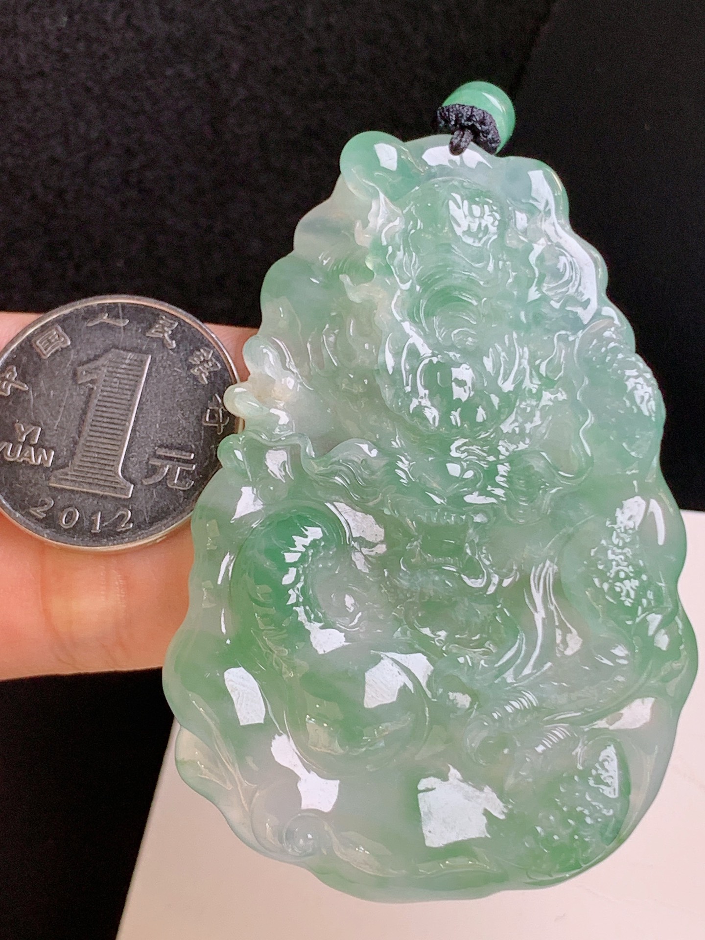 ️ 冰种飘花龙/凤，种水清亮，雕工精湛，色泽鲜活，裸石65.9-45.1-8.8