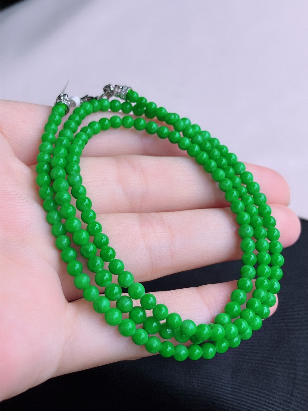️，满绿项链，细腻精致，尺寸4/156颗，自然光实拍