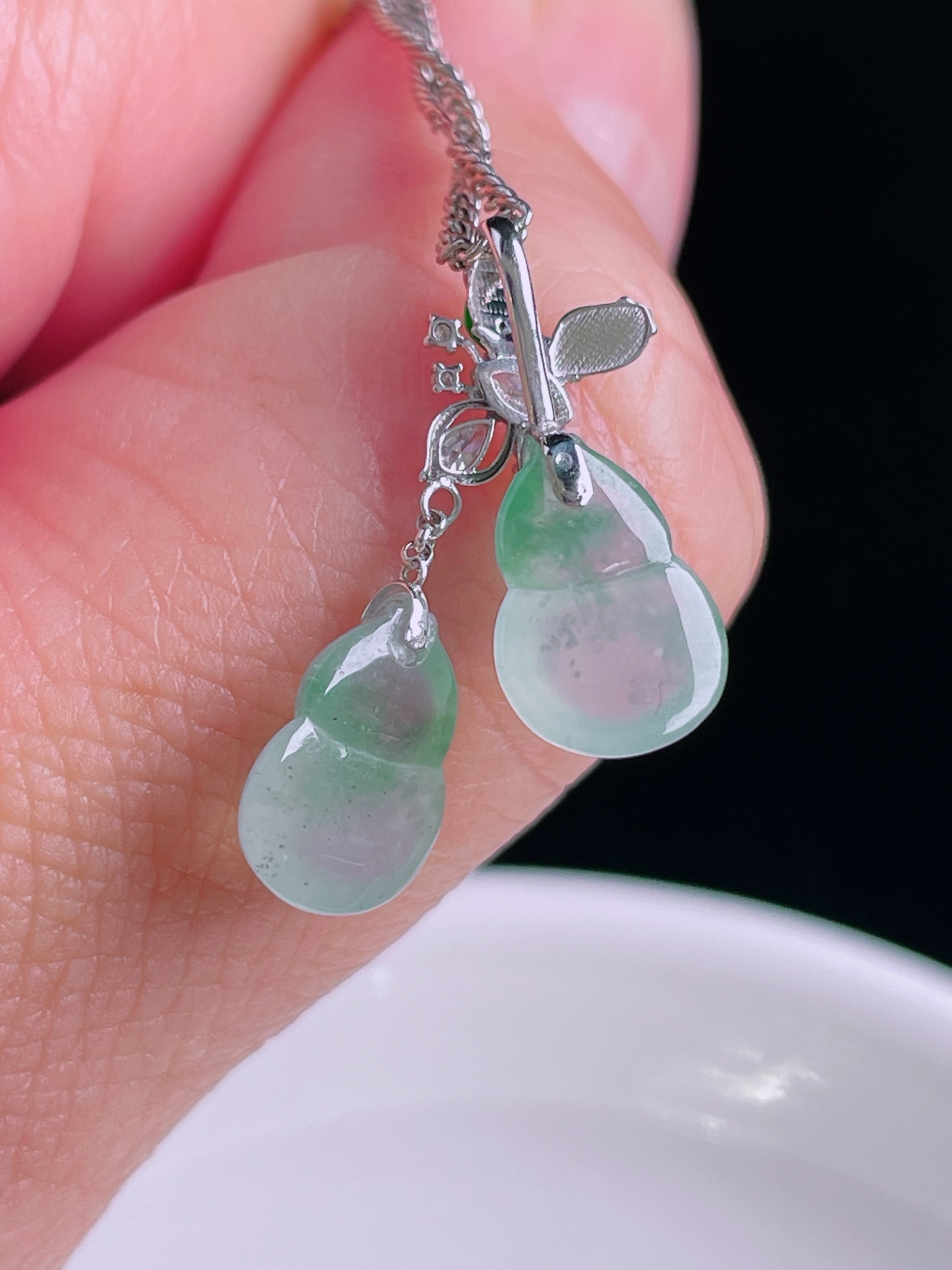 ️葫芦吊坠，18k镶嵌，老种起光，细底通透，尺寸：22.3/15/3.6mm0927