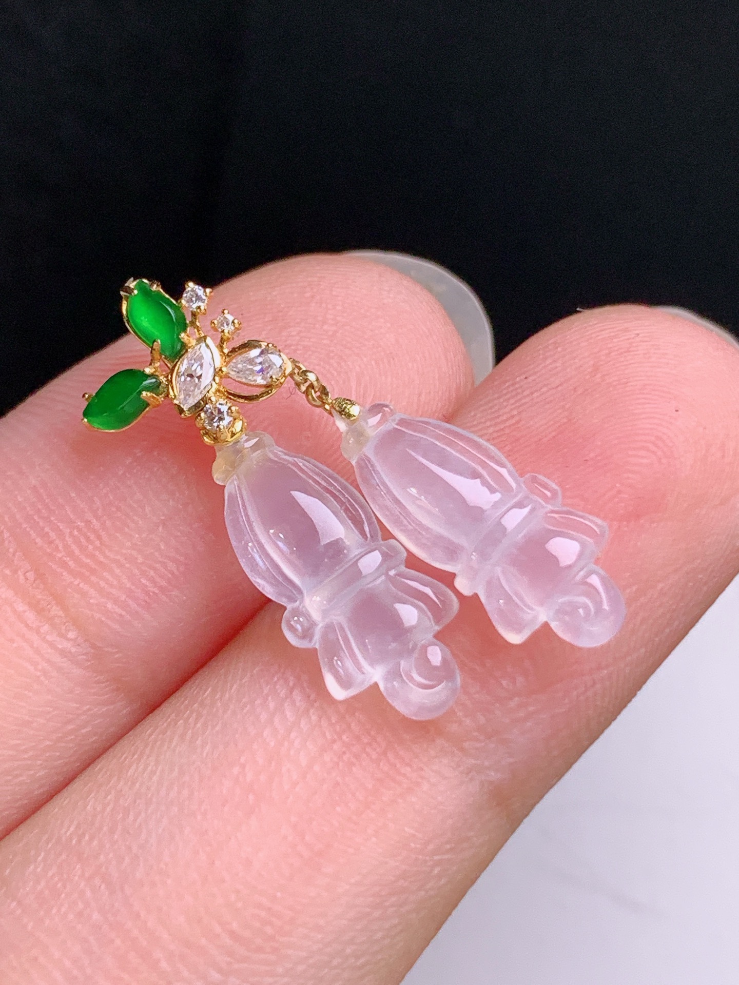 ️ 花开富贵，18K金镶嵌，冰润细腻，精致秀气 裸石13.3-8.6-3.5 整体22.5 530923