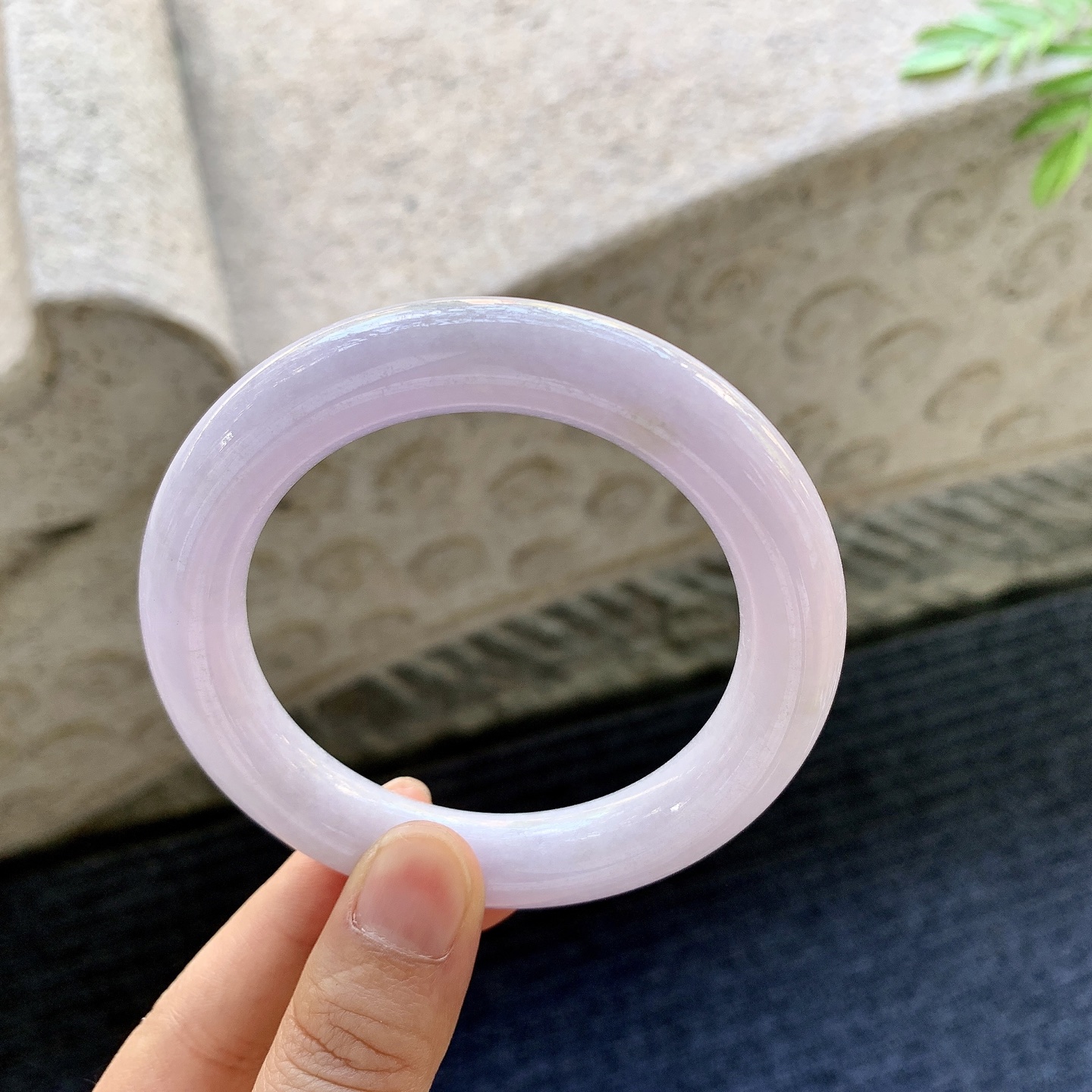 圆条55 56 圈口56.1/11.6/11.4 编码WW092826 细糯满紫，水润，种老，细腻，打灯有棉线