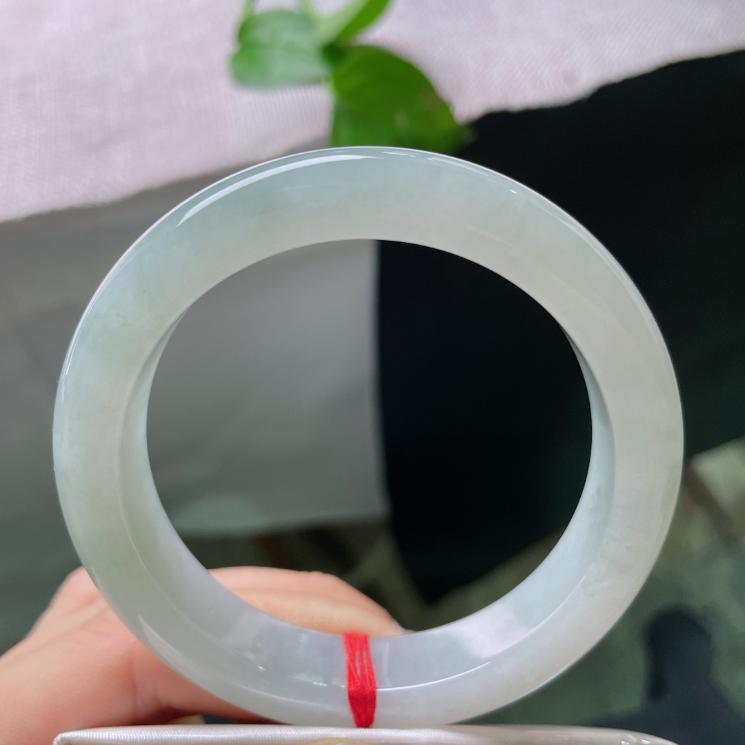 55.6/12.6/9.2，淡绿底正圈，细腻有光泽，清新淡雅，简约温柔显气质，百搭款，棉线，ss59919a