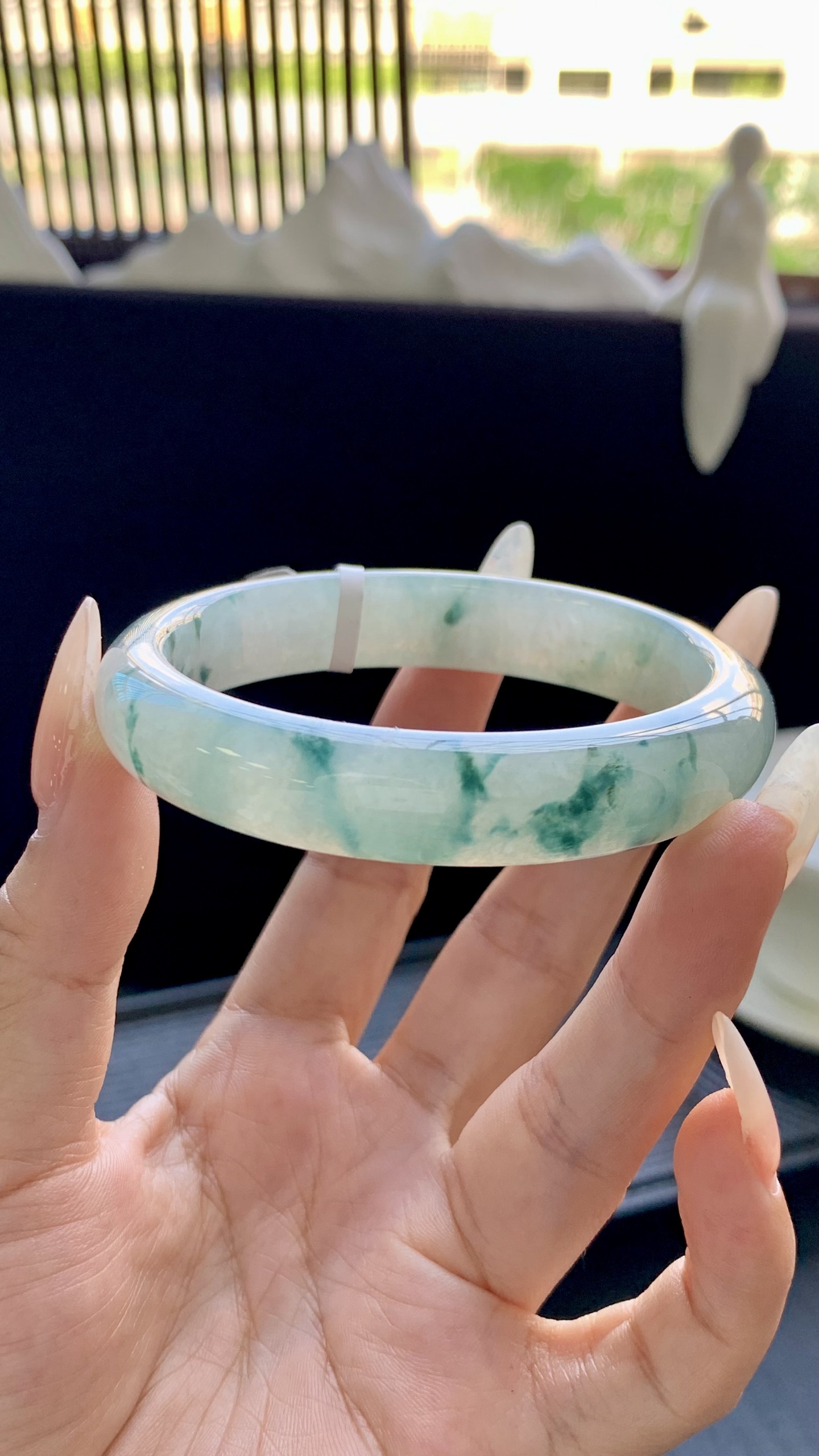 晴底飘花正圈手镯成品 HYY-9461 尺寸：56.5-12-8