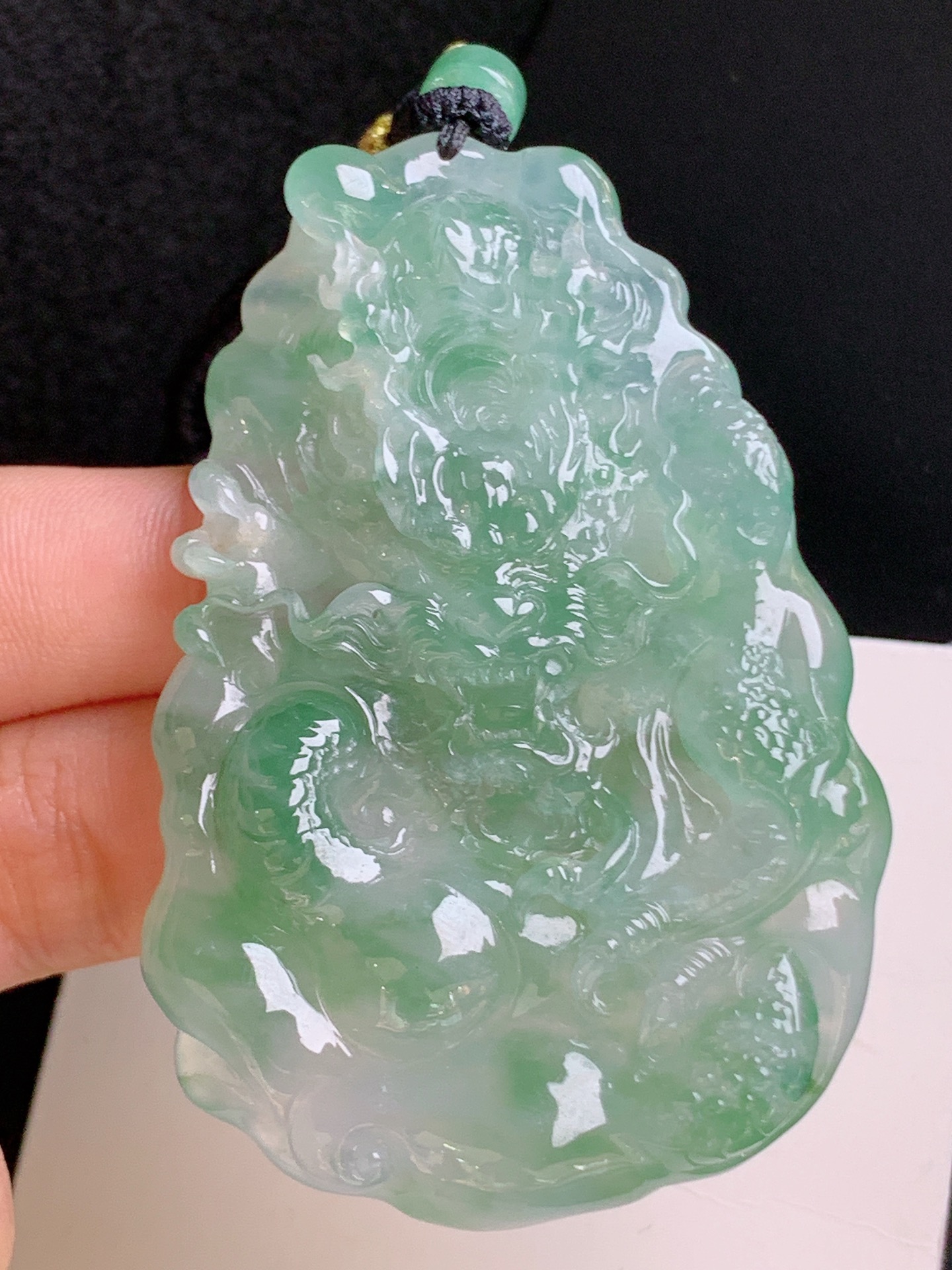 ️ 冰种飘花龙/凤，种水清亮，雕工精湛，色泽鲜活，裸石65.9-45.1-8.8