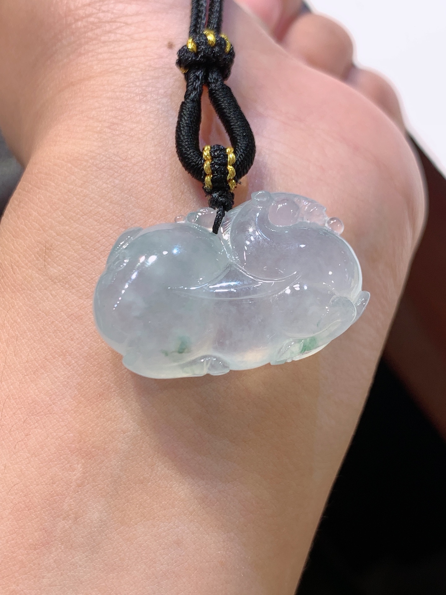 ️ 冰种飘花马，冰透起胶，雕工圆润，质感莹 30 裸石20.7-32-9.5
