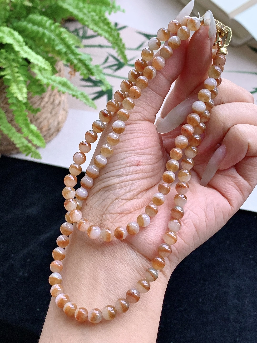 【珠子】️冰飘黄翡珠链圆珠子珠链 【说明】缅甸 性比高 【尺寸】6mm，30cm 【重量】39.6克