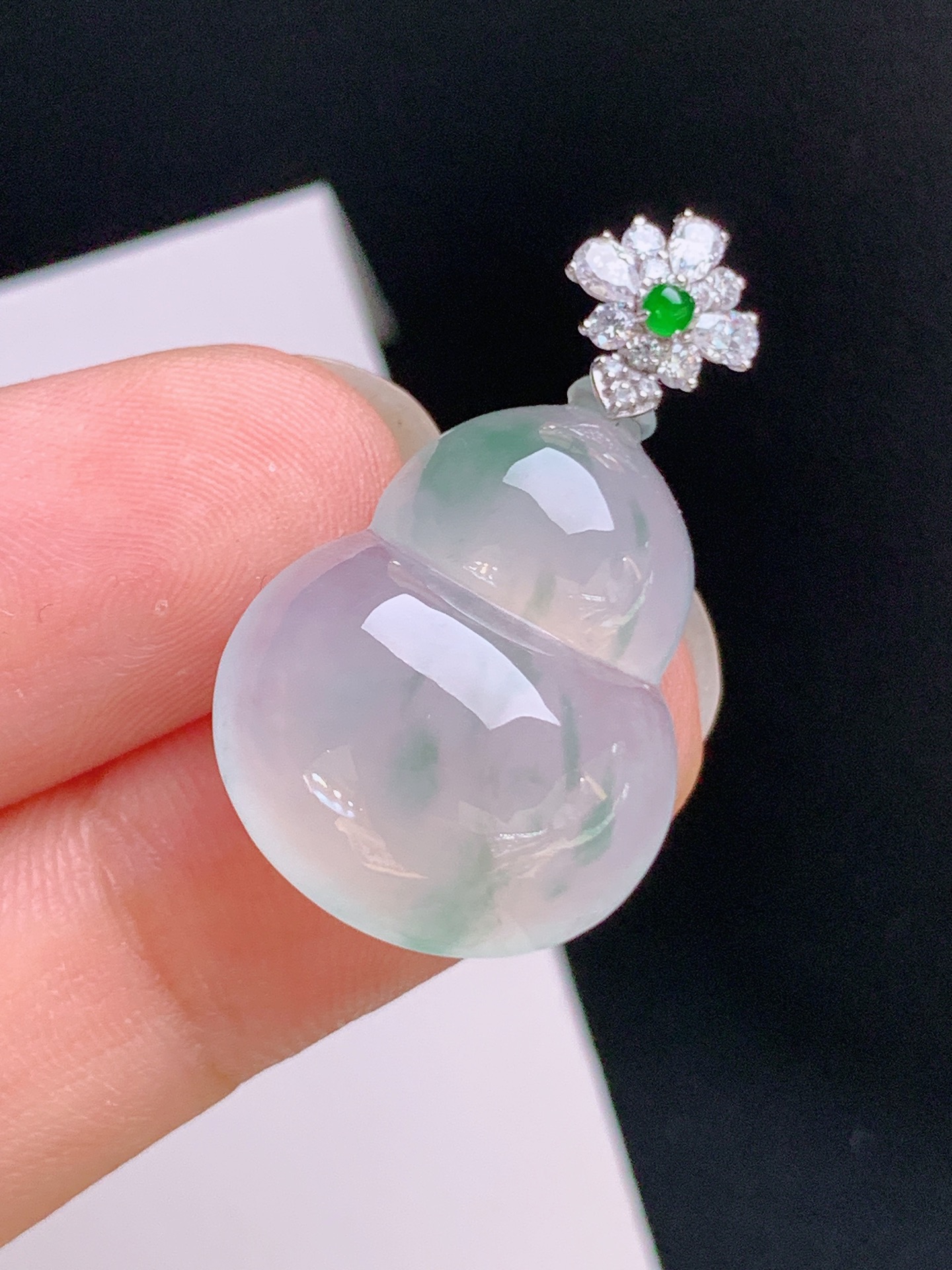 ️ 冰种飘花葫芦吊坠，18K金钻镶嵌，冰感十足，花色鲜活 530923