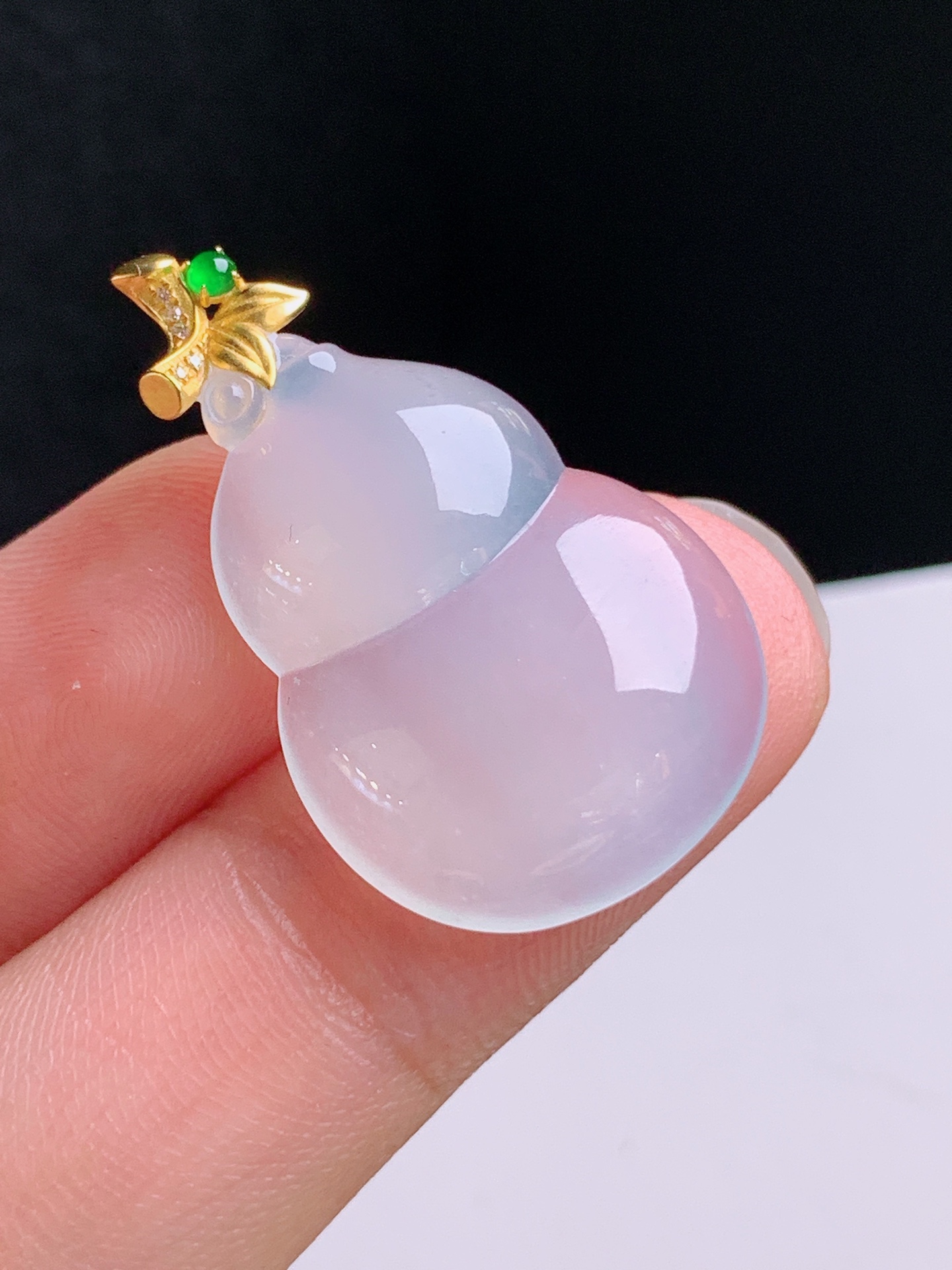 ️ 冰种葫芦吊坠，金扣搭配，绿蛋点缀，裸石24-18-4.730 080924