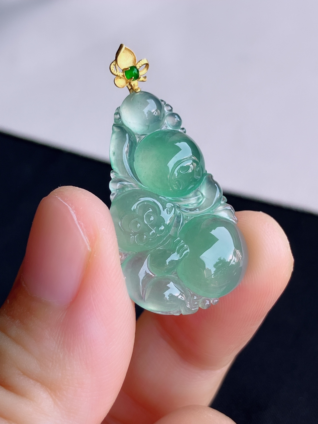 ️，底色灵猴献寿，晶莹剔透，尺寸35.8/30.6/18.6/4/自然光实拍