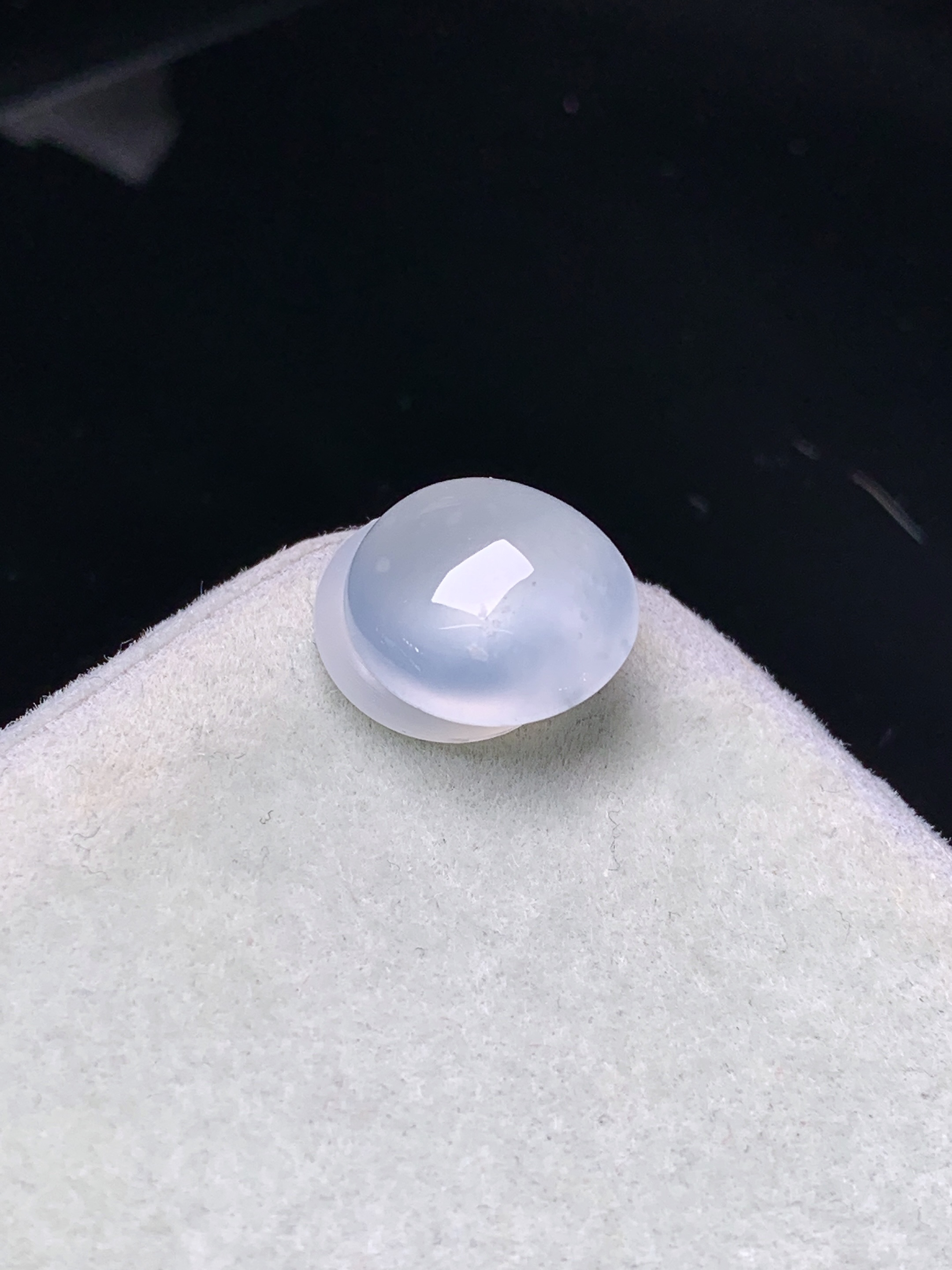 镶嵌款 冰种蛋面吊坠 玉质细腻 色泽艳丽清新 水润亮眼 整体尺寸11*10.2*5.5 a8