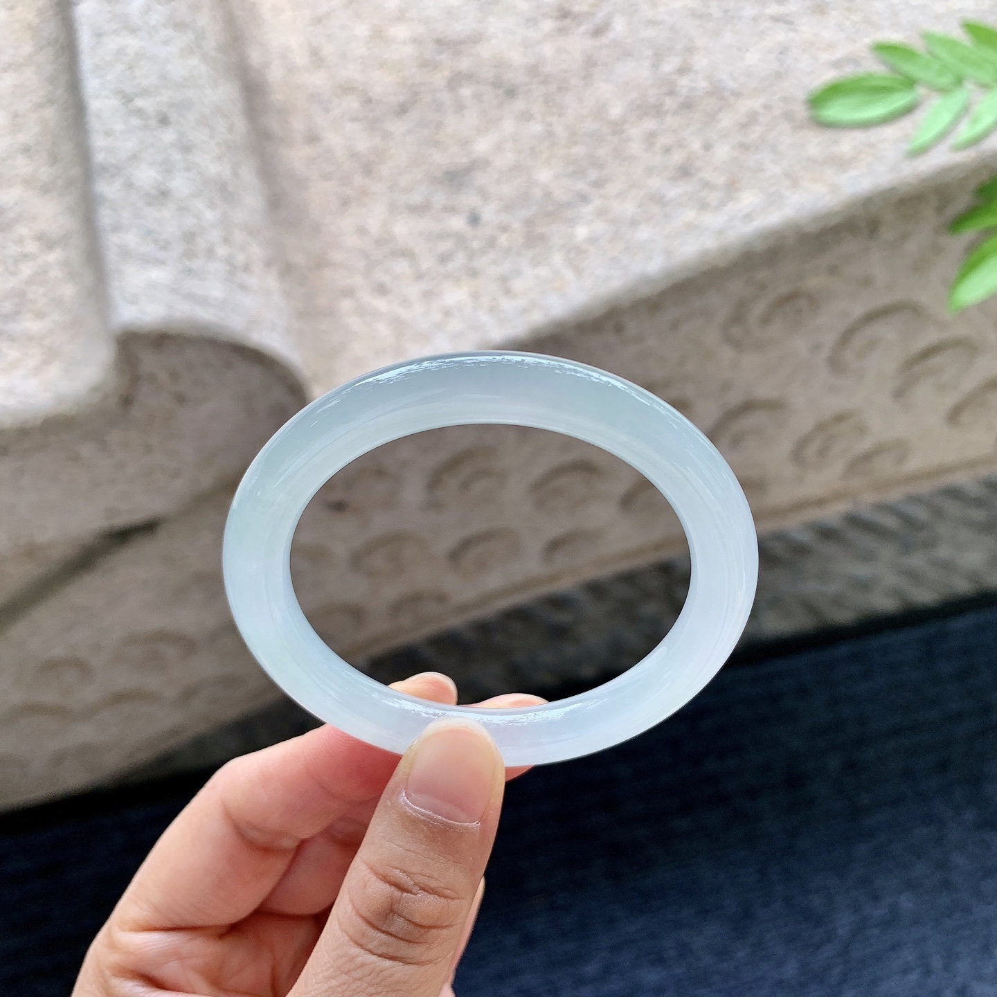 圆条50 51 圈口51/7.8/7.8 编码HJ090680 糯冰晴底，水润，种老，细腻，无裂