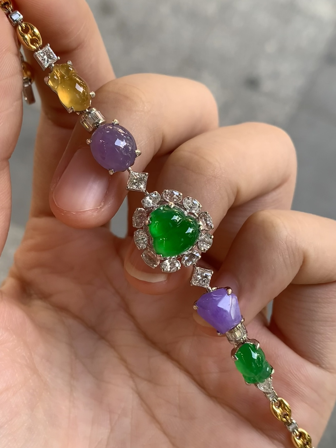 ️阳绿葫芦手链， 18k金镶嵌，8.3-8.4-3.2