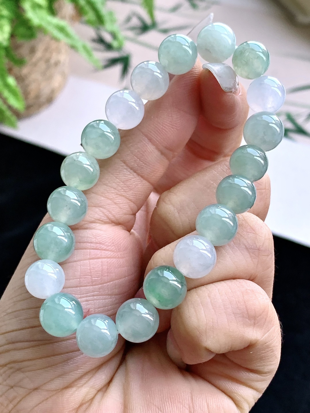 【珠子】️冰晴水手串圆珠子手串 【说明】缅甸 性比高 【尺寸】9.9mm 【重量】32克