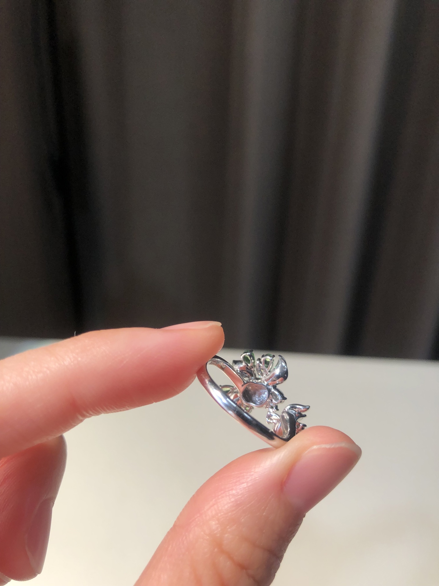 ️ 18k【金镶嵌冰绿金蟾戒指】 尺寸：14.7×19.2×5.4 裸石6.1×5.6