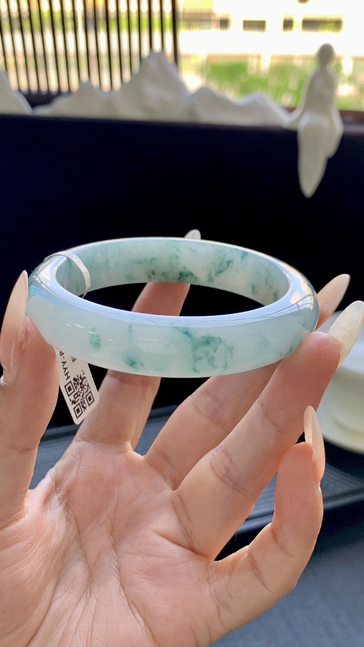 晴底飘蓝花正圈手镯成品 HYY-8023 尺寸：57-13-8