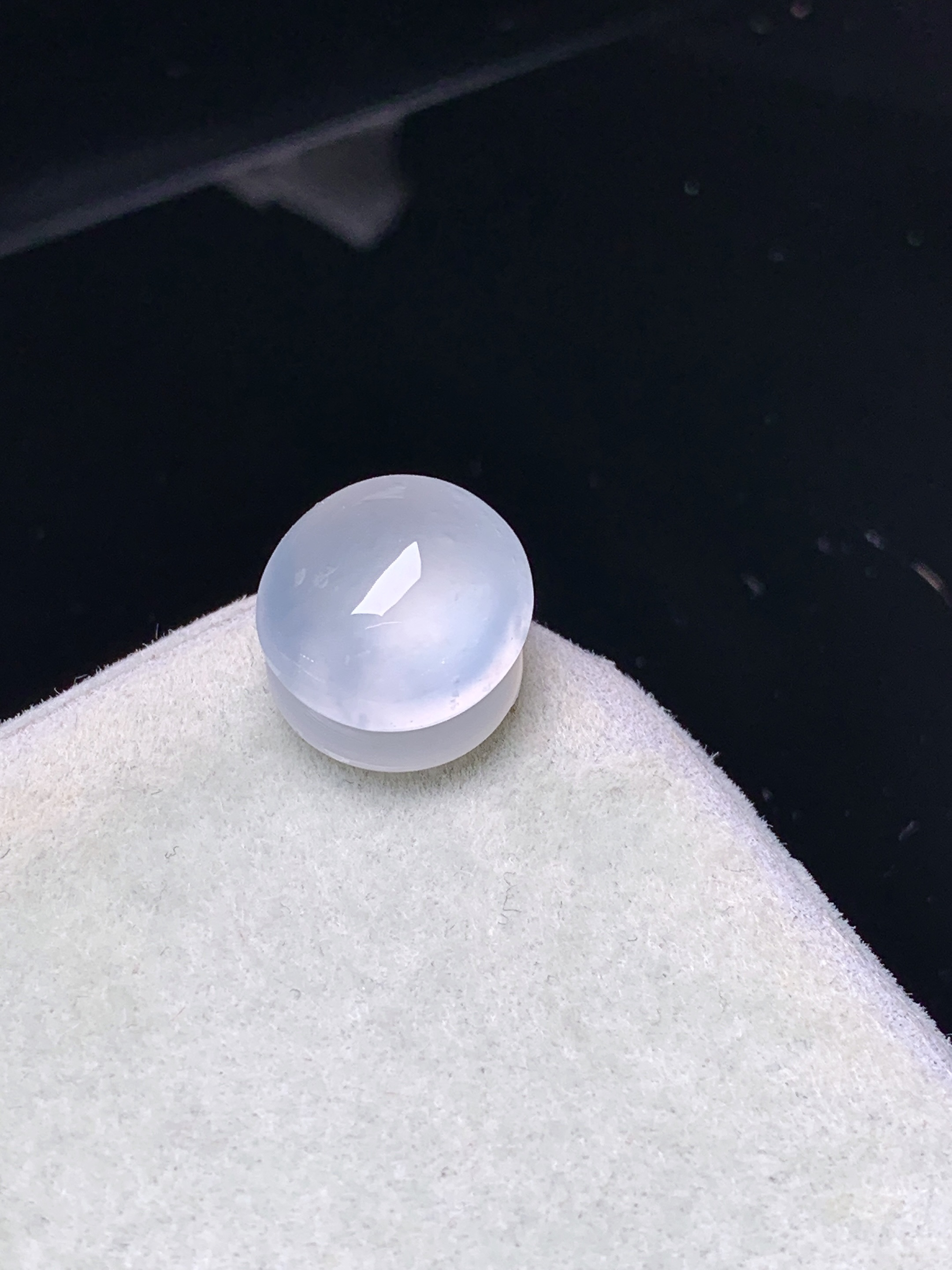 镶嵌款 冰种蛋面吊坠 玉质细腻 色泽艳丽清新 水润亮眼 整体尺寸11*10.2*5.5 a8