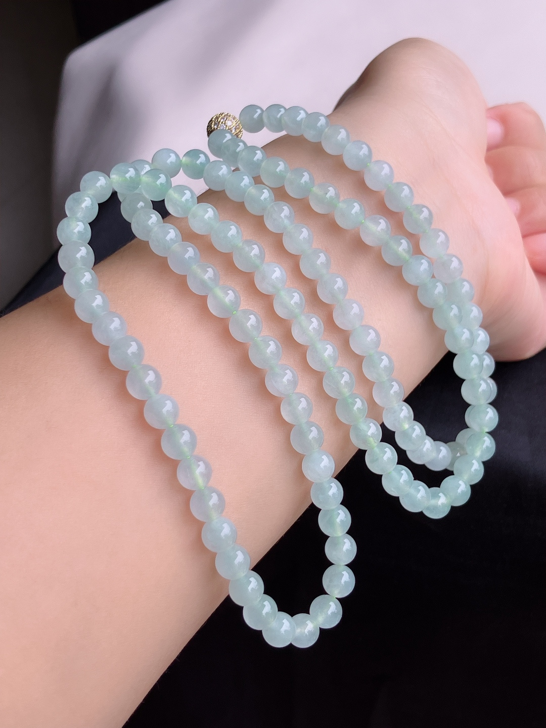 ️，底色项链，晶莹剔透，尺寸6.5/108颗，自然光实拍