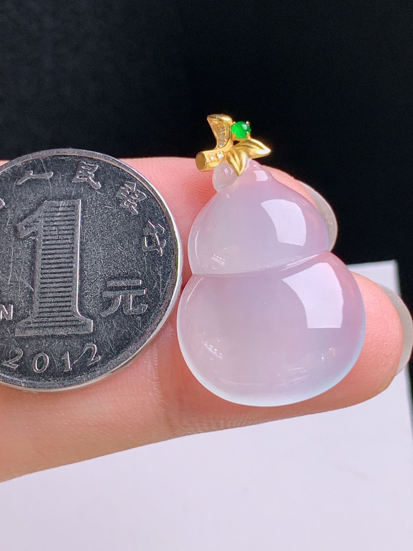 ️ 冰种葫芦吊坠，金扣搭配，绿蛋点缀，裸石24-18-4.730 080924