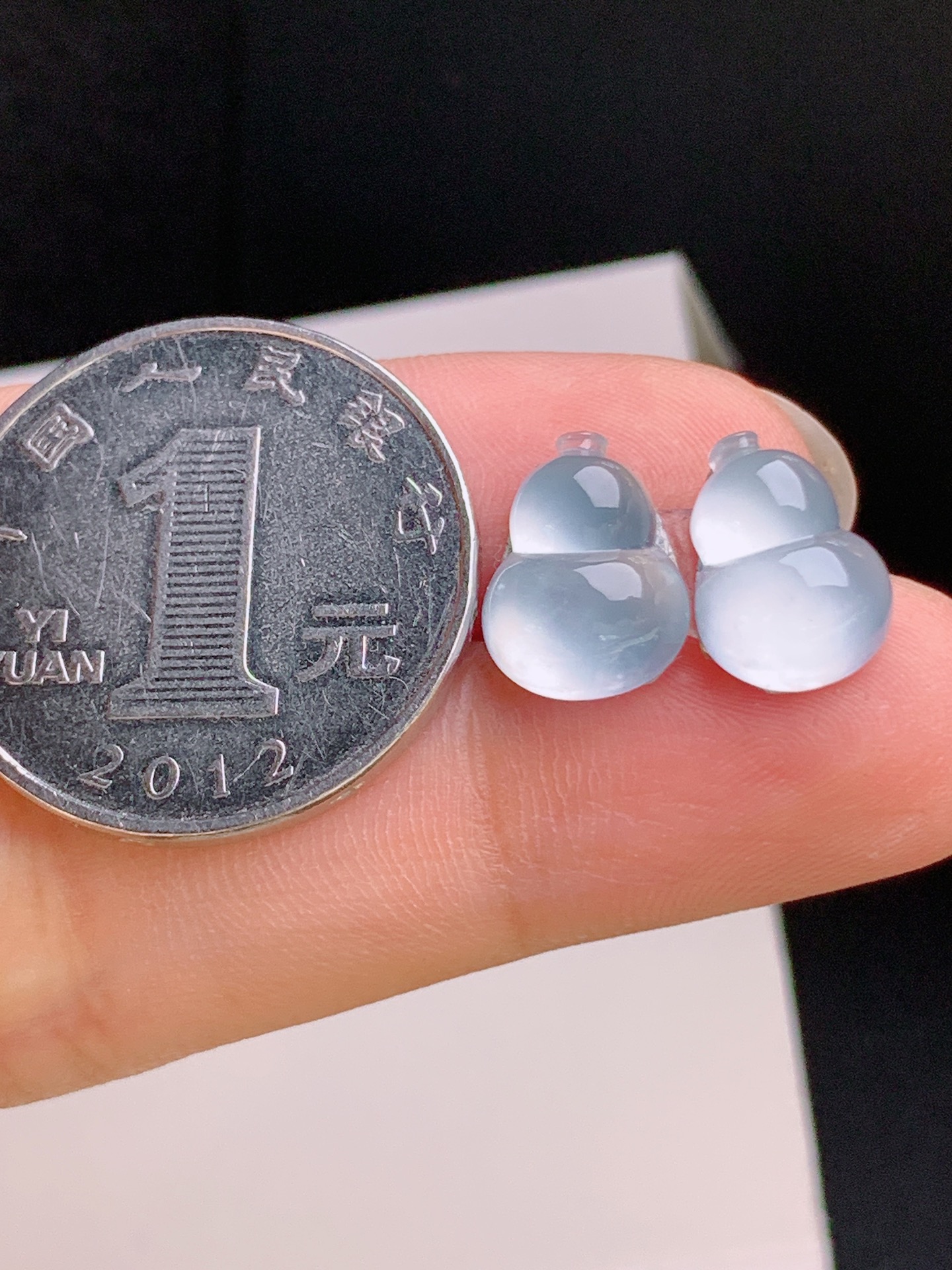 ️ 冰种葫芦裸石一对，一对同料，冰透起光