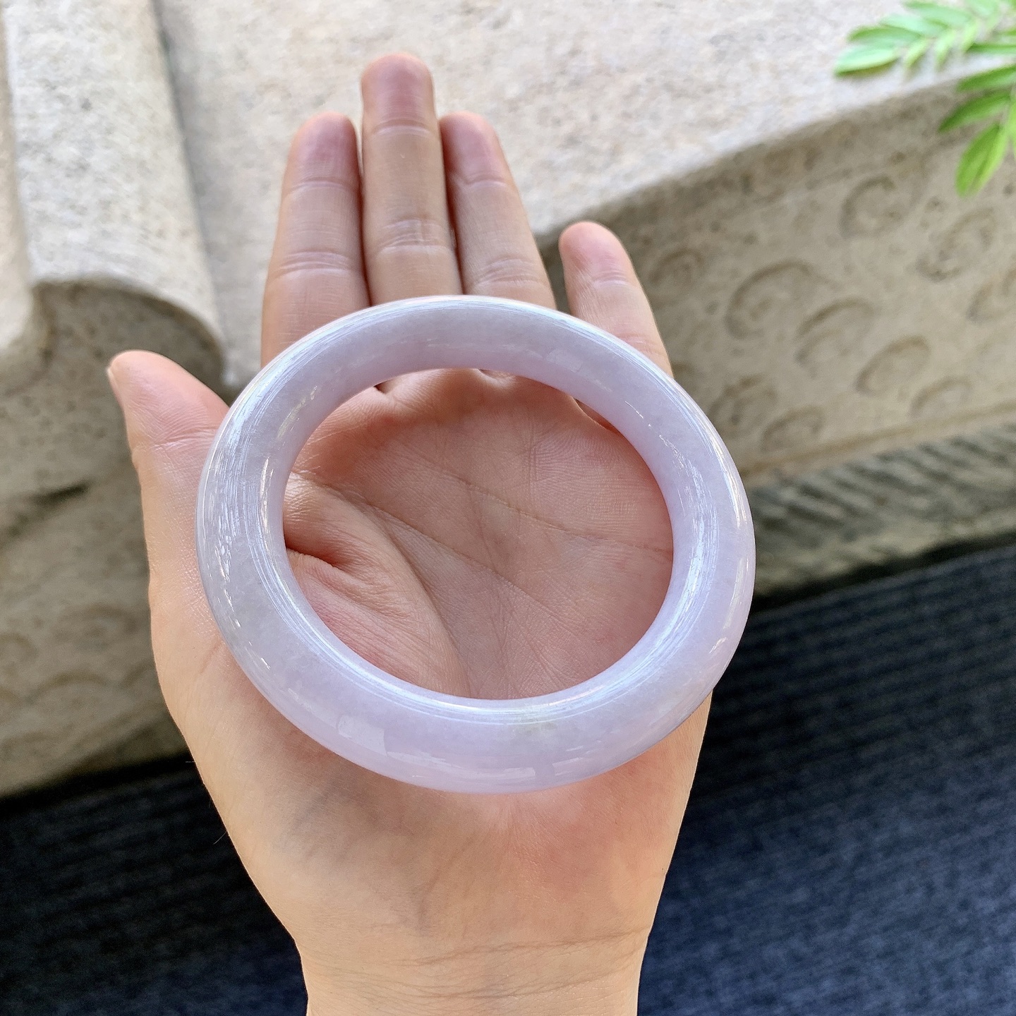 圆条55 56 圈口56.1/11.6/11.4 编码WW092826 细糯满紫，水润，种老，细腻，打灯有棉线