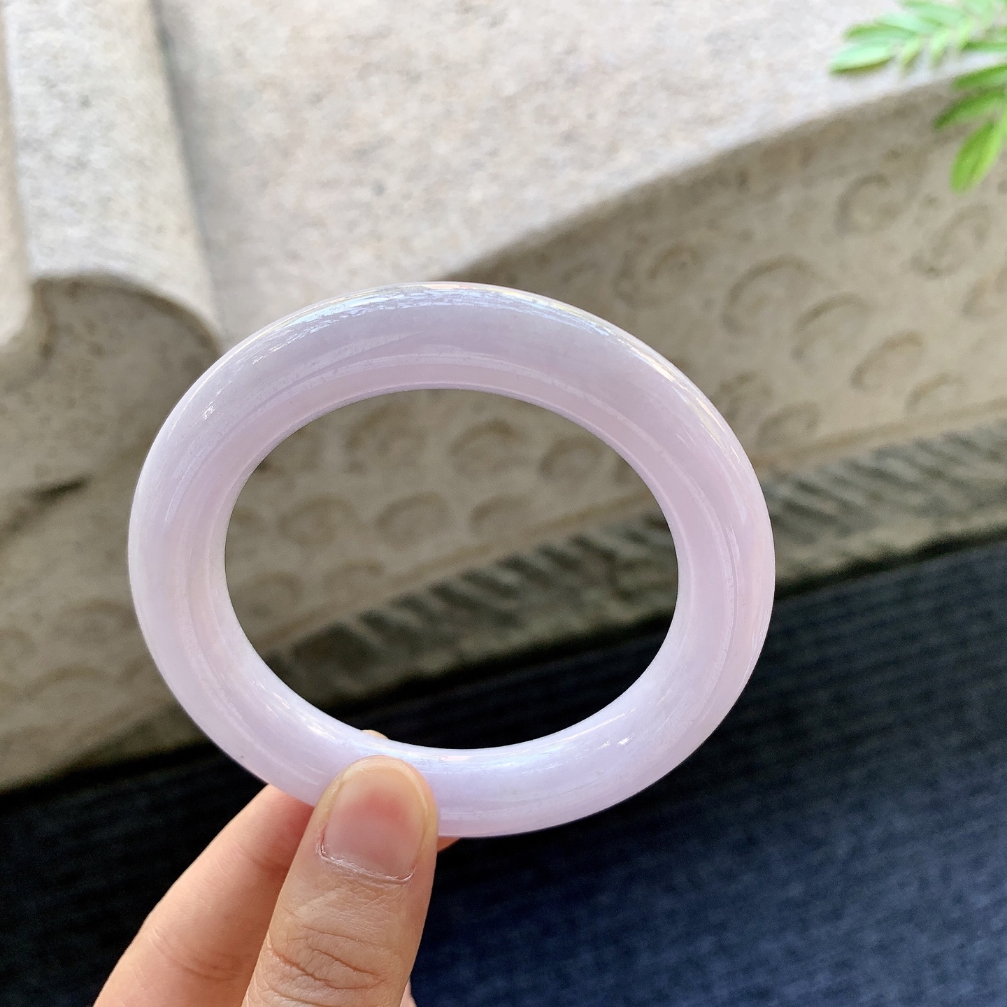 圆条55 56 圈口56.1/11.6/11.4 编码WW092826 细糯满紫，水润，种老，细腻，打灯有棉线
