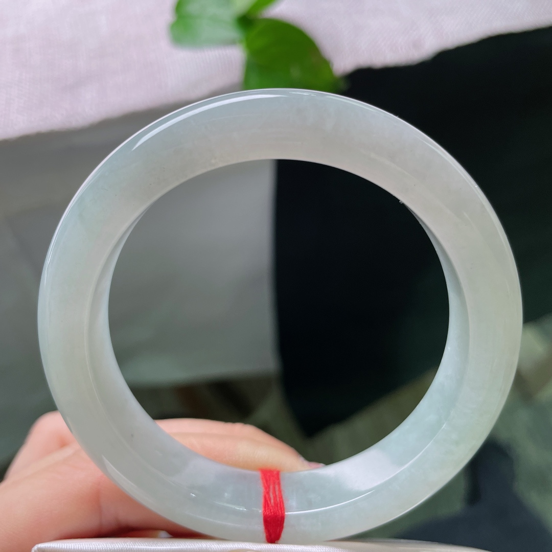 55.6/12.6/9.2，淡绿底正圈，细腻有光泽，清新淡雅，简约温柔显气质，百搭款，棉线，ss59